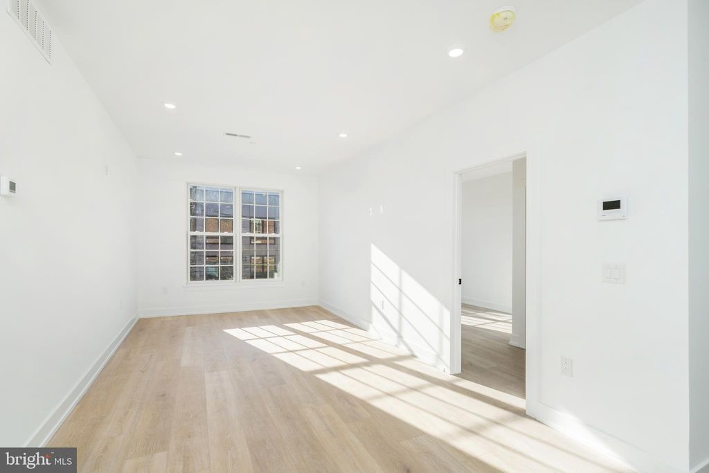 Photo of 2002 Frankford Ave #2F, PHILADELPHIA, PA 19125 (MLS # PAPH2558618)