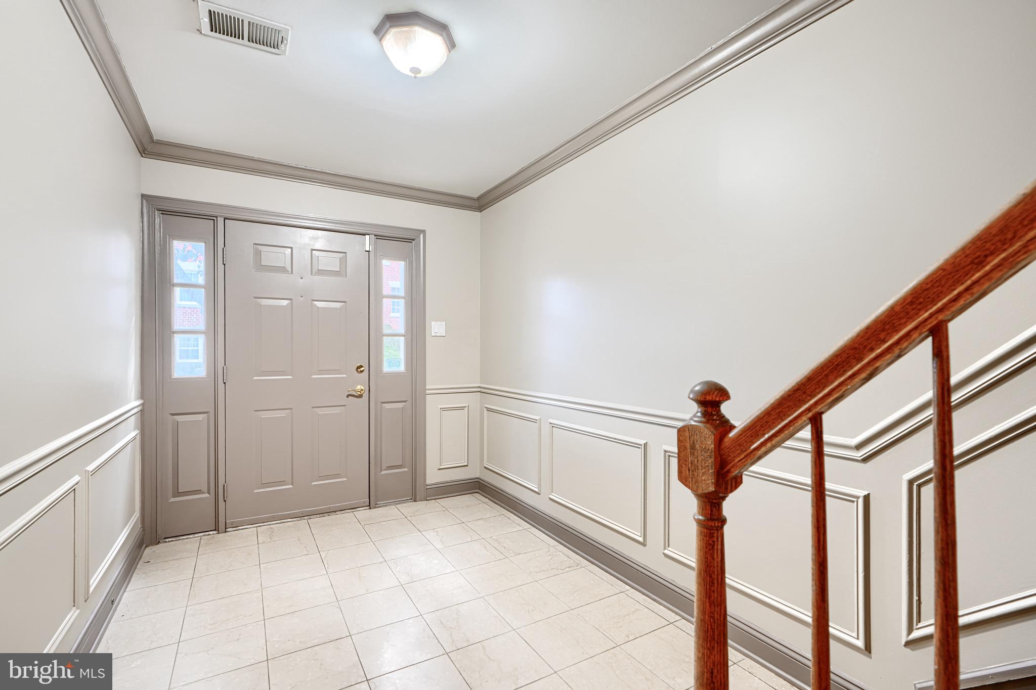 8102 DERBY LANE 4D2
