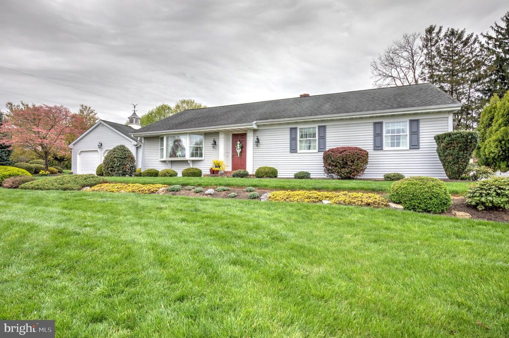 Photo of 2 Meadow Lane, NEW HOLLAND, PA 17557 (MLS # PALA2068800)