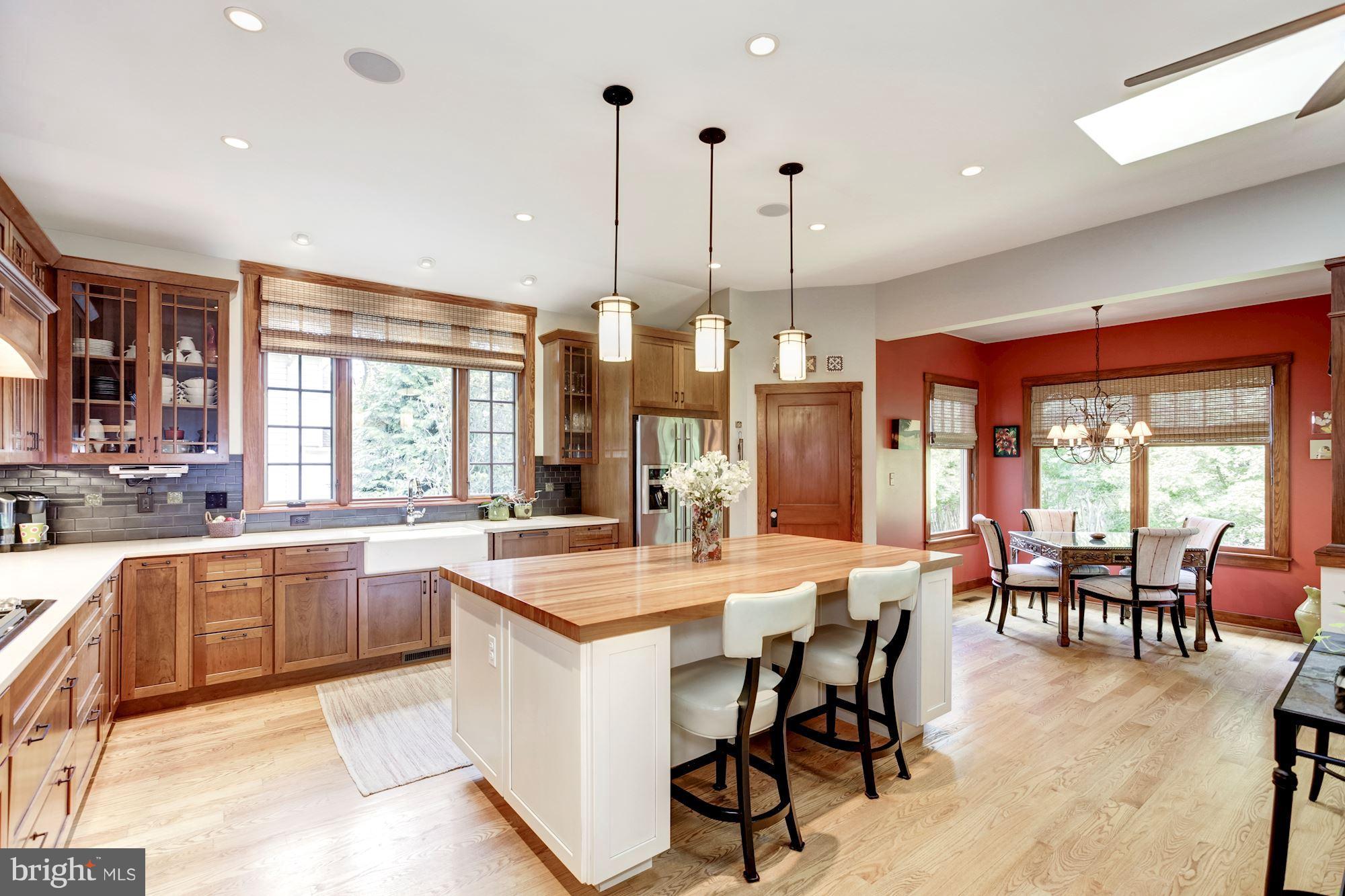 INGLESIDE - Residential