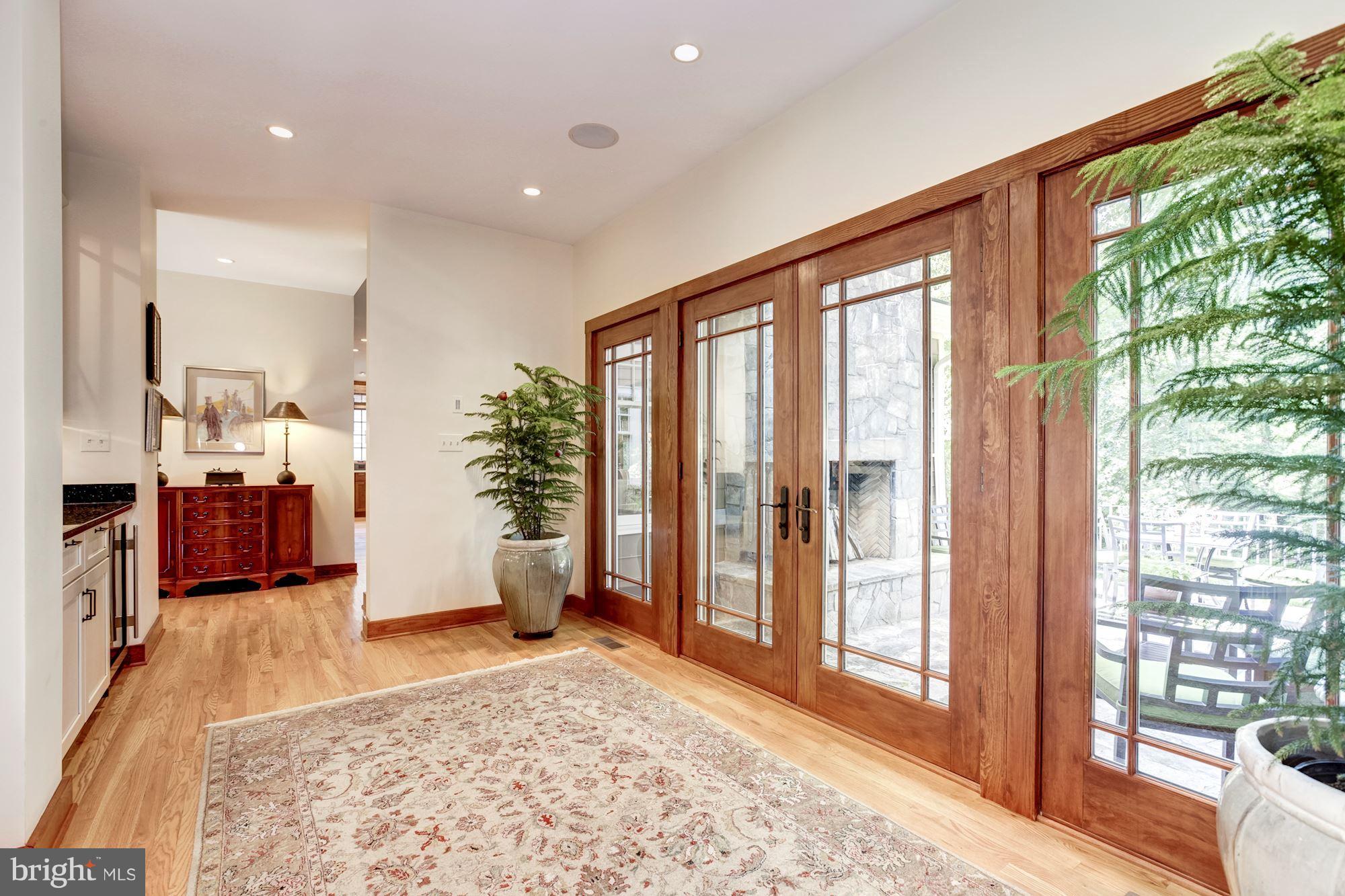 INGLESIDE - Residential