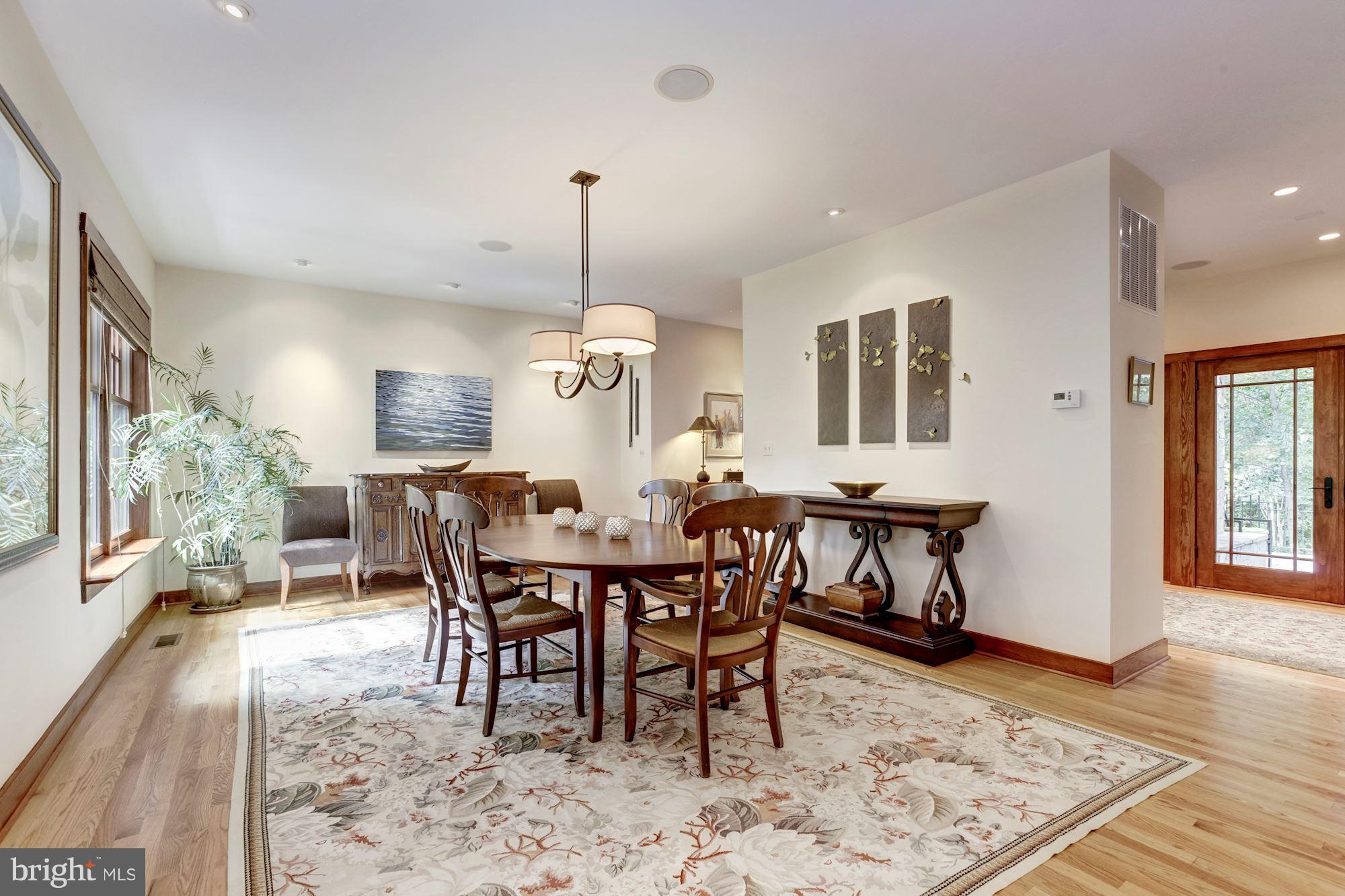 INGLESIDE - Residential