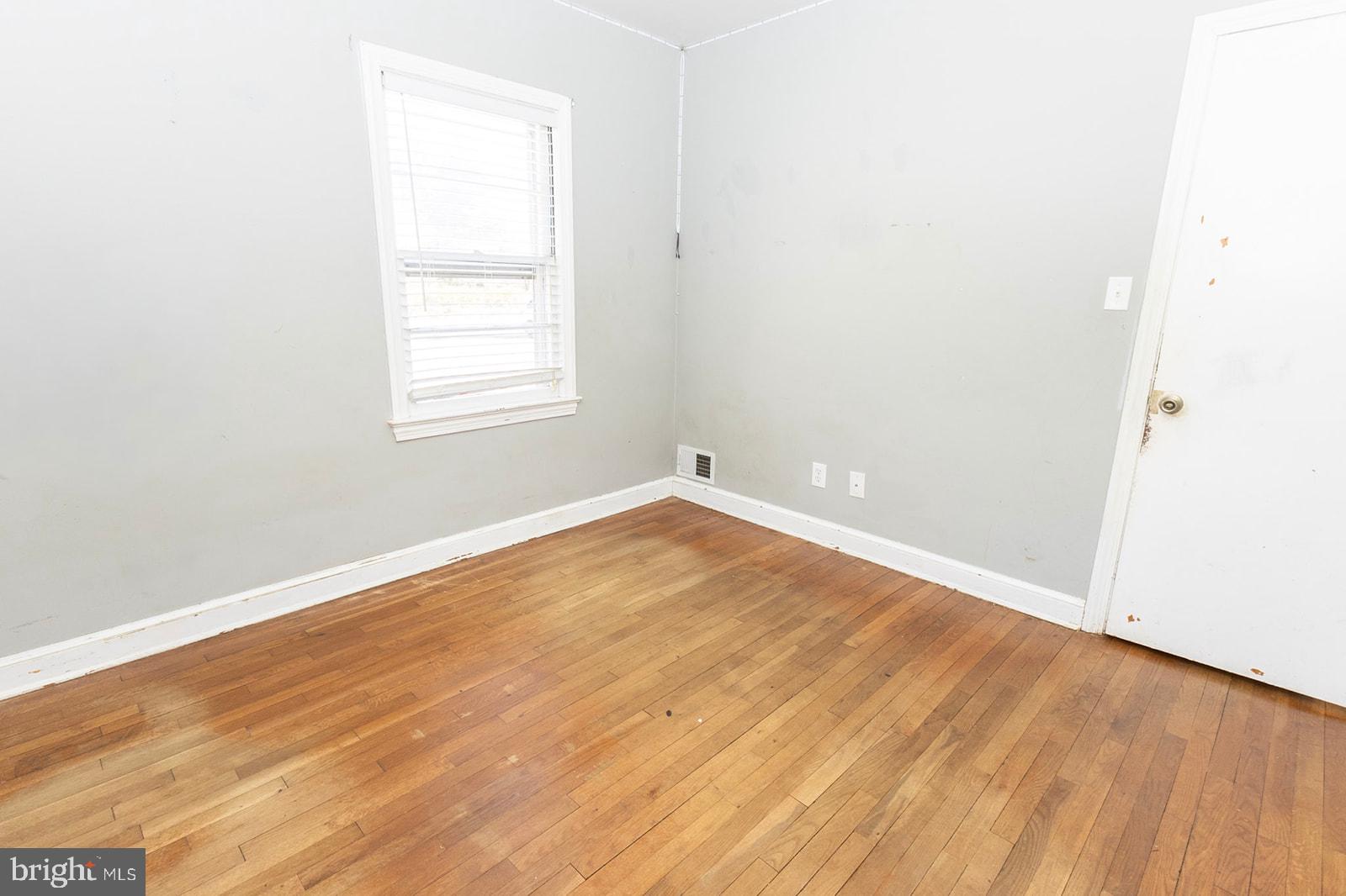 TOWN CREEK - Residential