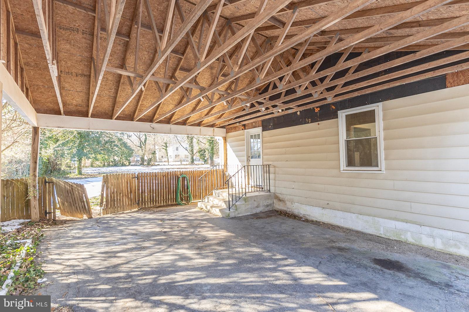 TOWN CREEK - Residential