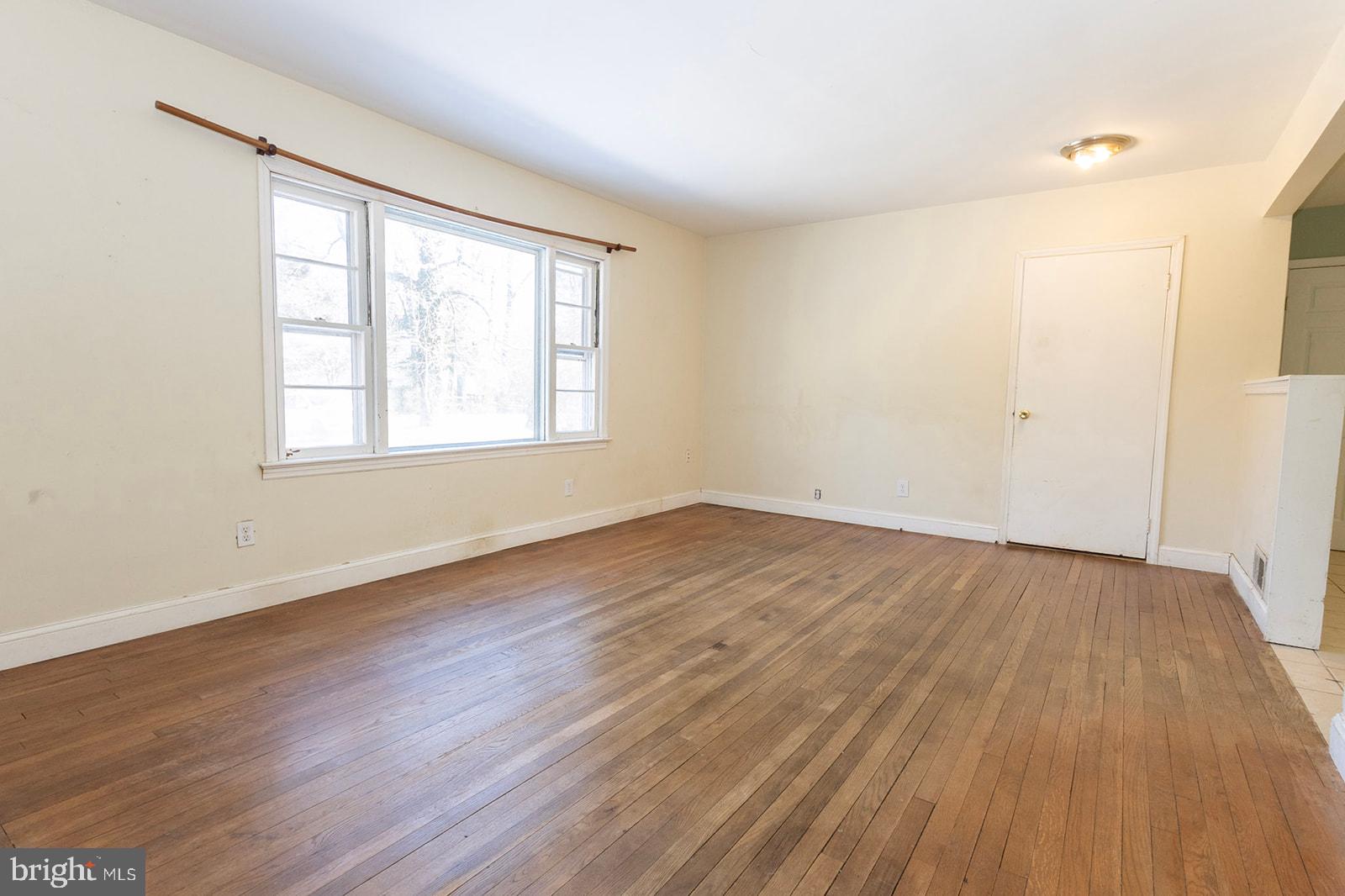 TOWN CREEK - Residential