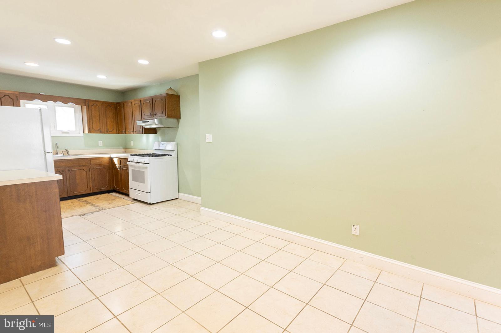 TOWN CREEK - Residential