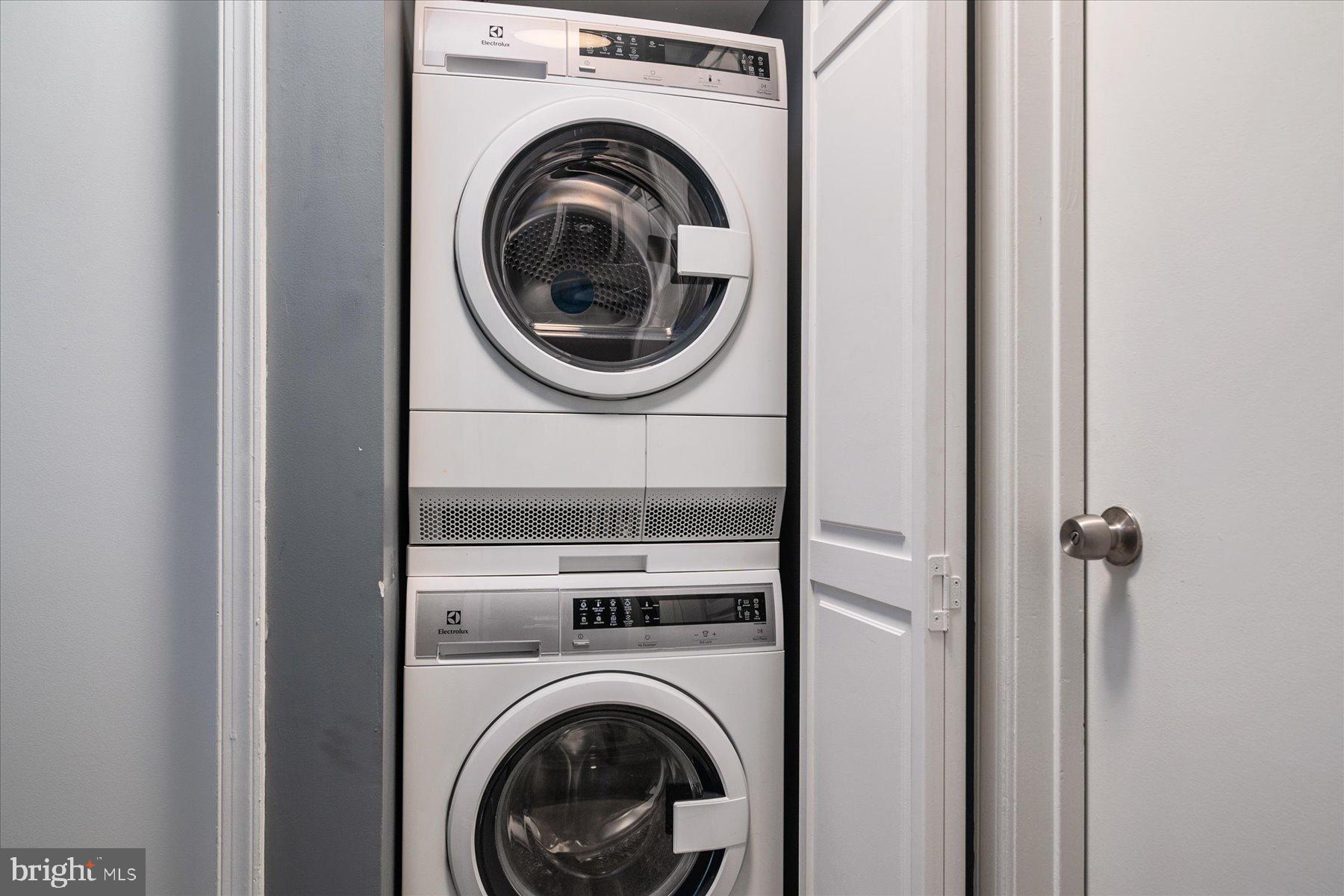 CROMWELL FOUNTAIN - Residential Lease