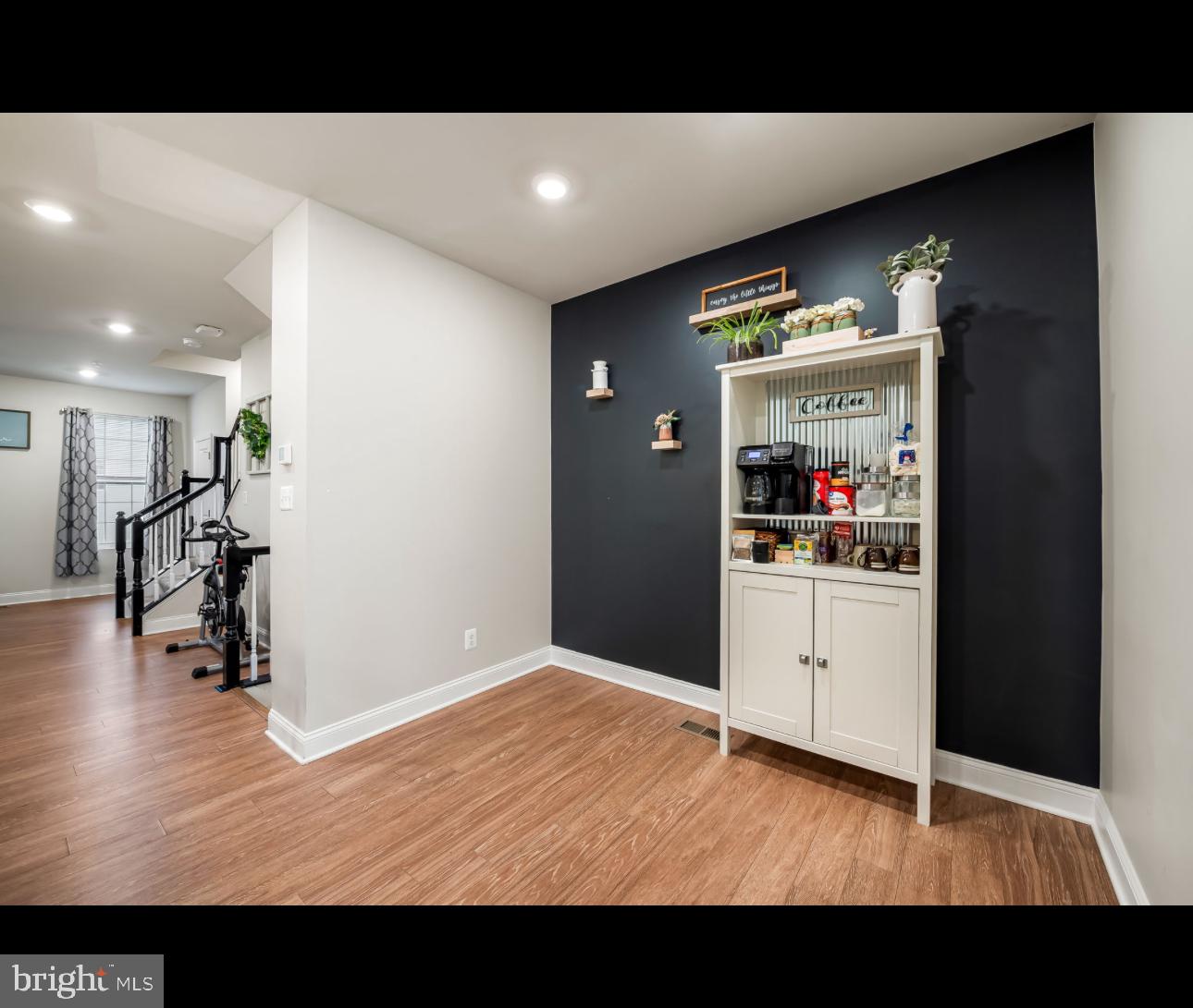 TRAILS AT BEECH CREEK - Residential Lease