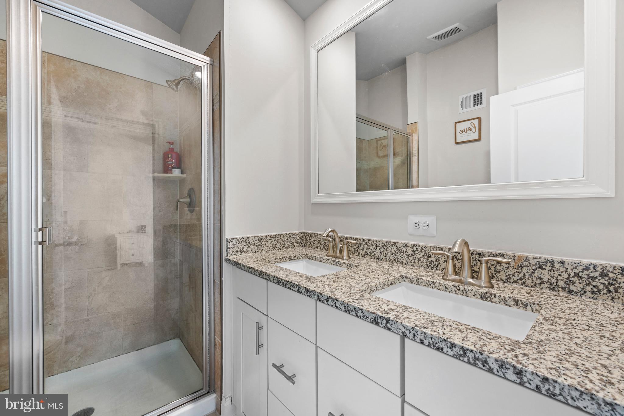 TRAILS AT BEECH CREEK - Residential Lease