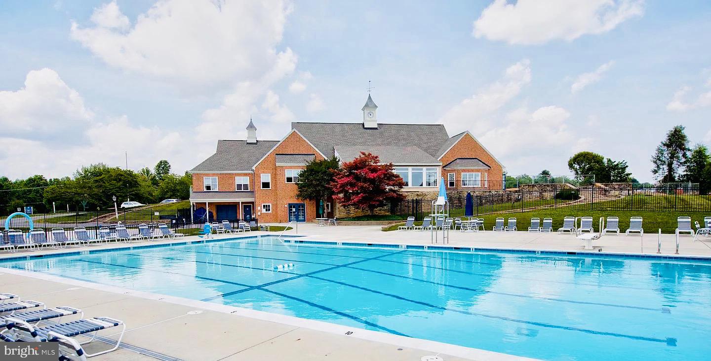 TRAILS AT BEECH CREEK - Residential Lease