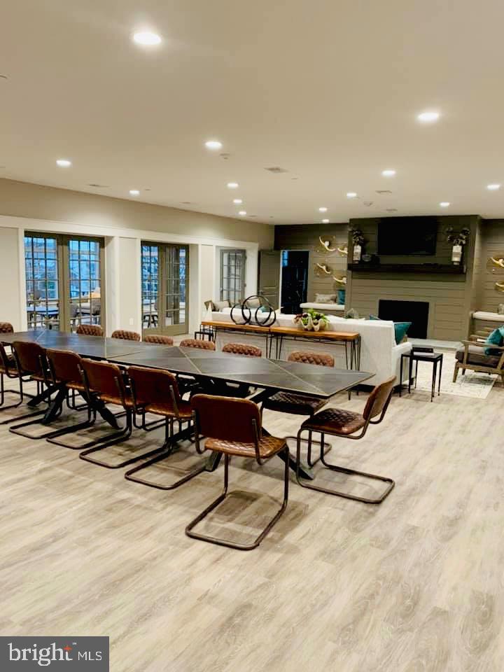 TRAILS AT BEECH CREEK - Residential Lease