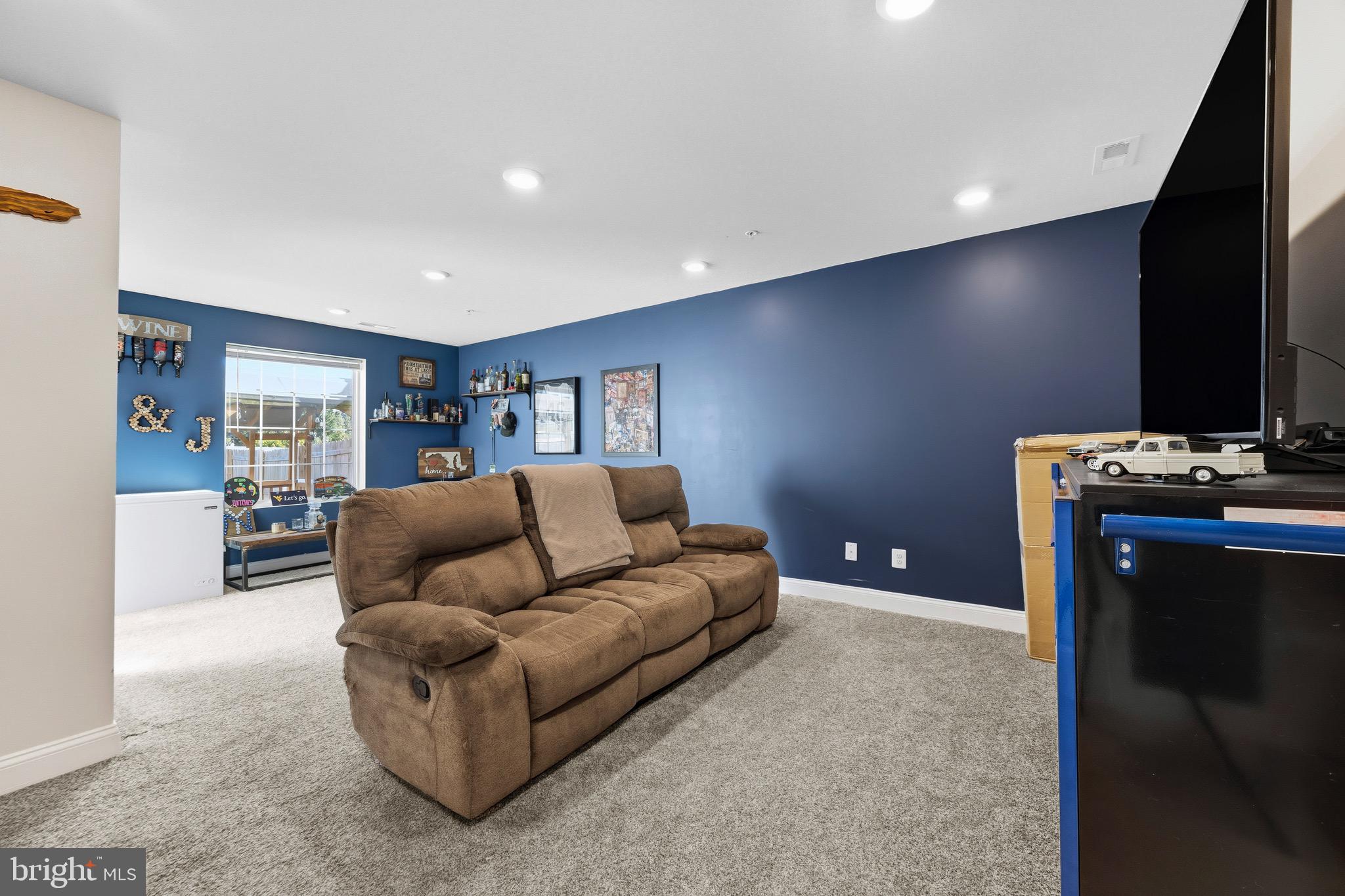 TRAILS AT BEECH CREEK - Residential Lease