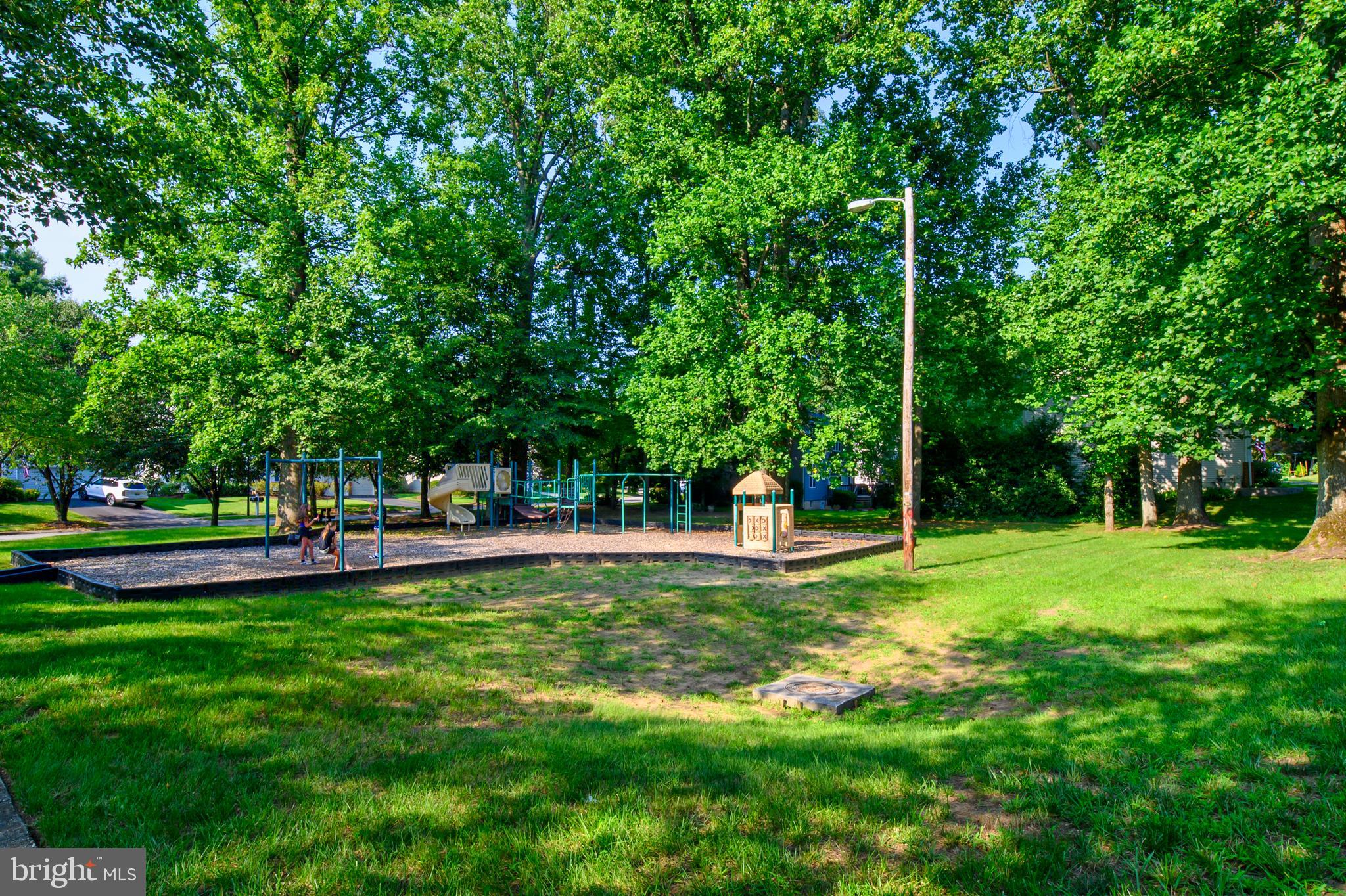 THE WILLOWS OF CROFTON - Residential