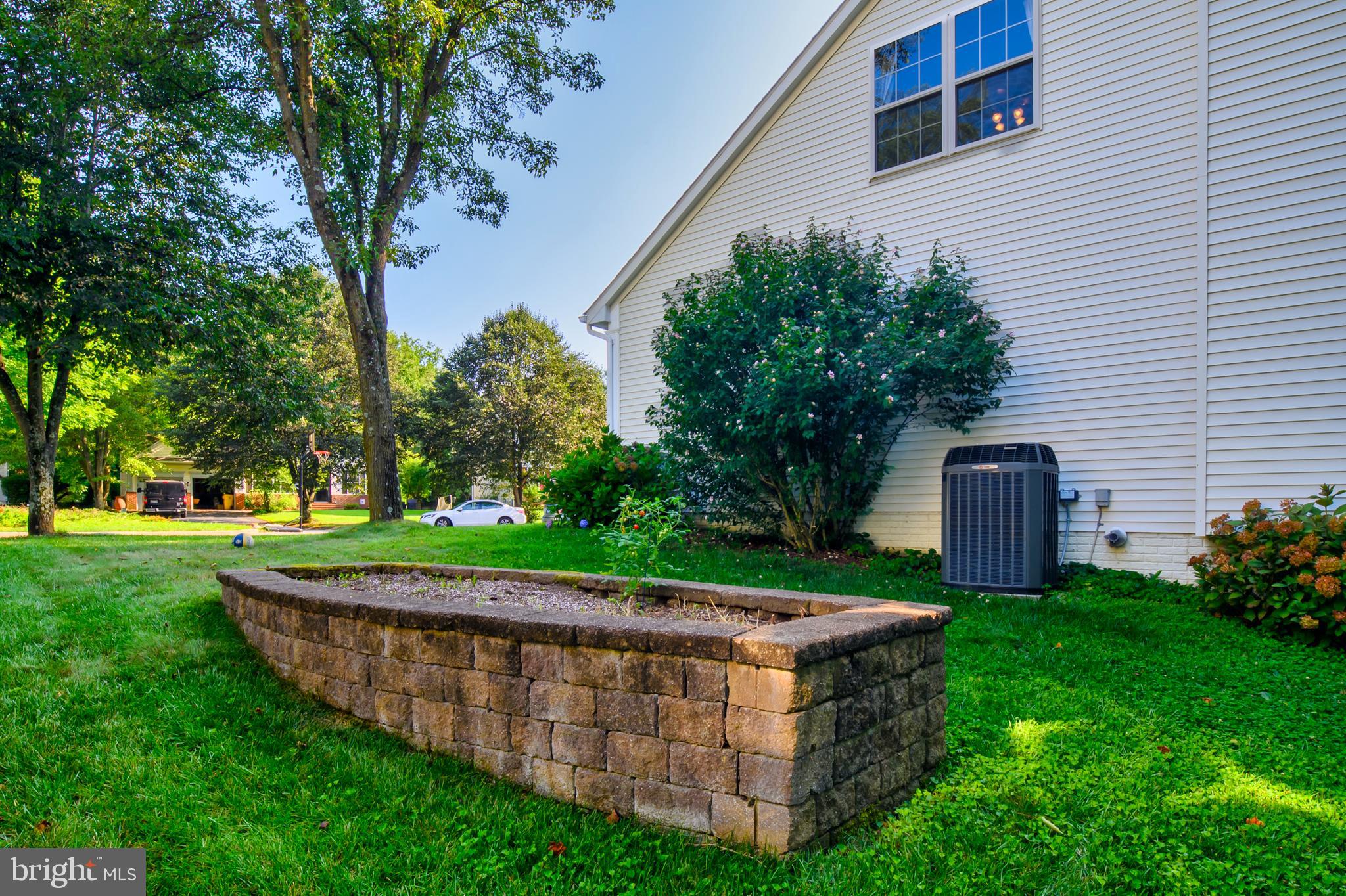 THE WILLOWS OF CROFTON - Residential