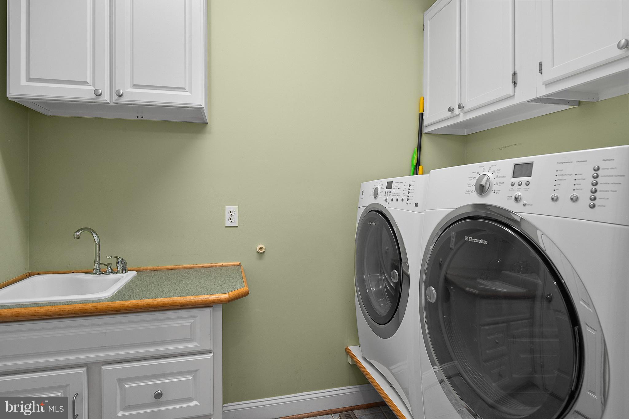 THE WILLOWS OF CROFTON - Residential