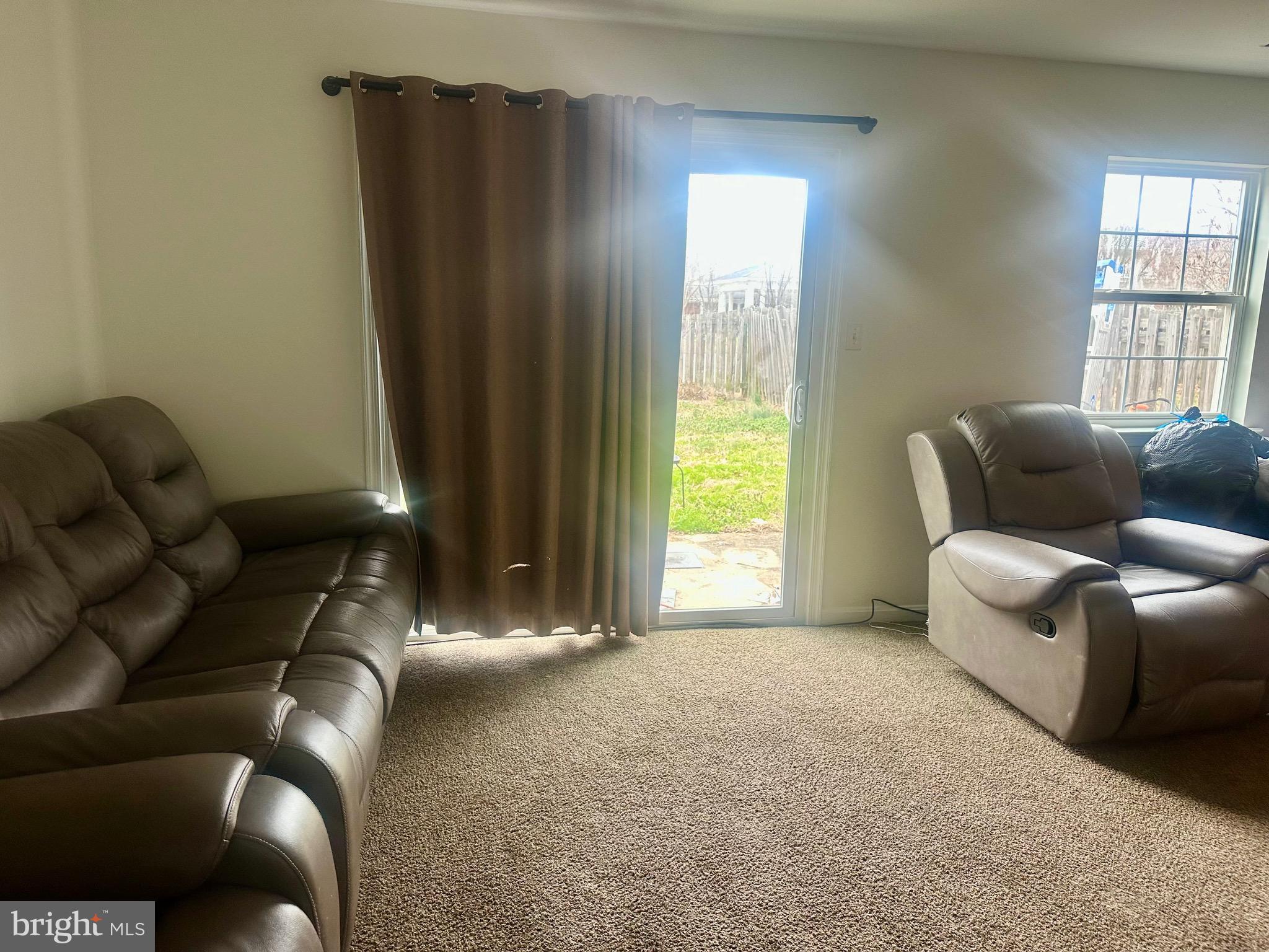 COUNTRYSIDE - Residential