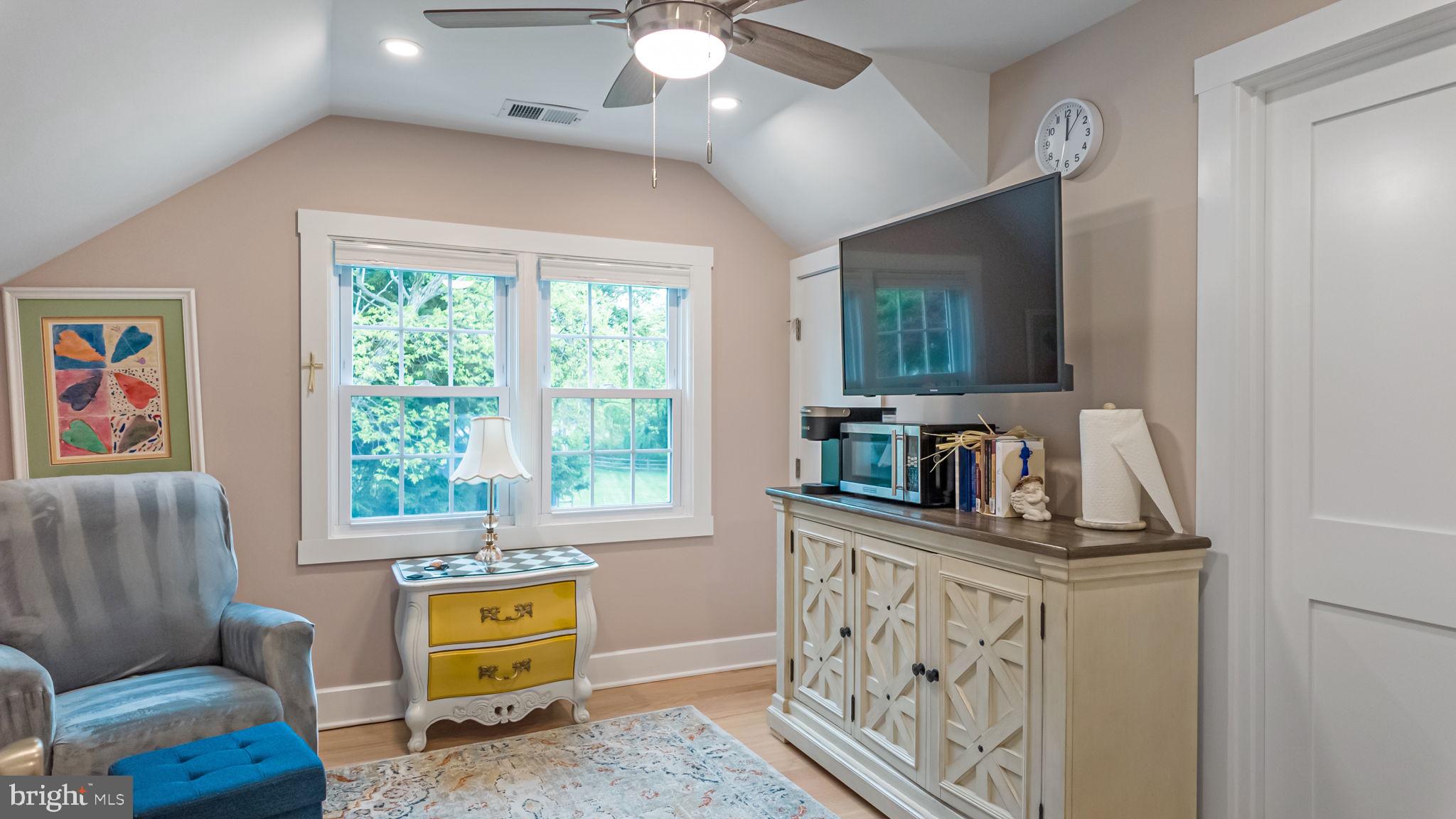 GLENSIDE - Residential