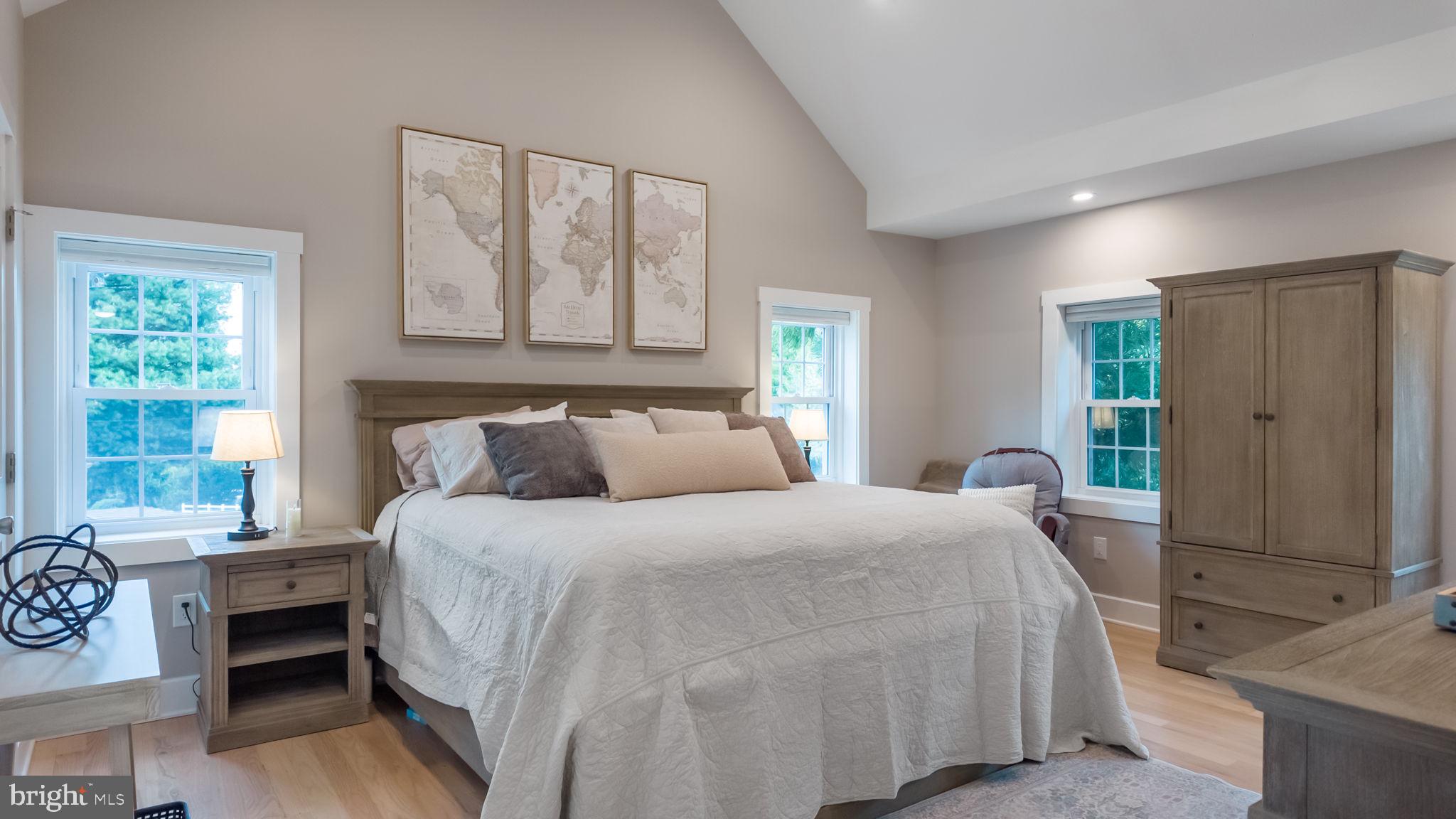 GLENSIDE - Residential