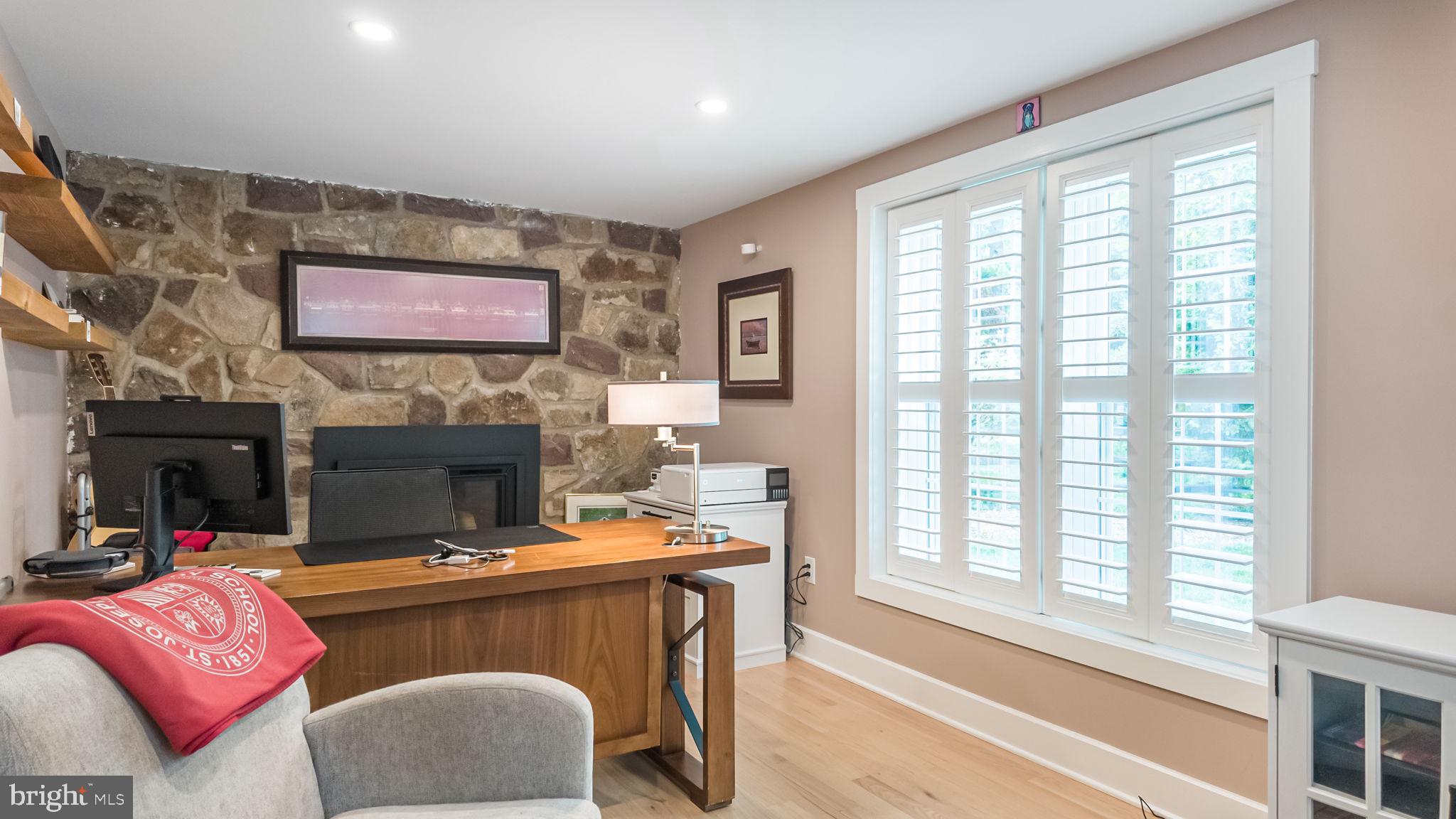 GLENSIDE - Residential