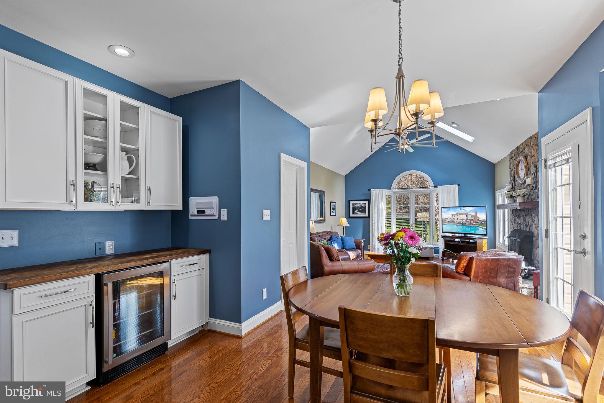 SEVEN LAKES - Residential