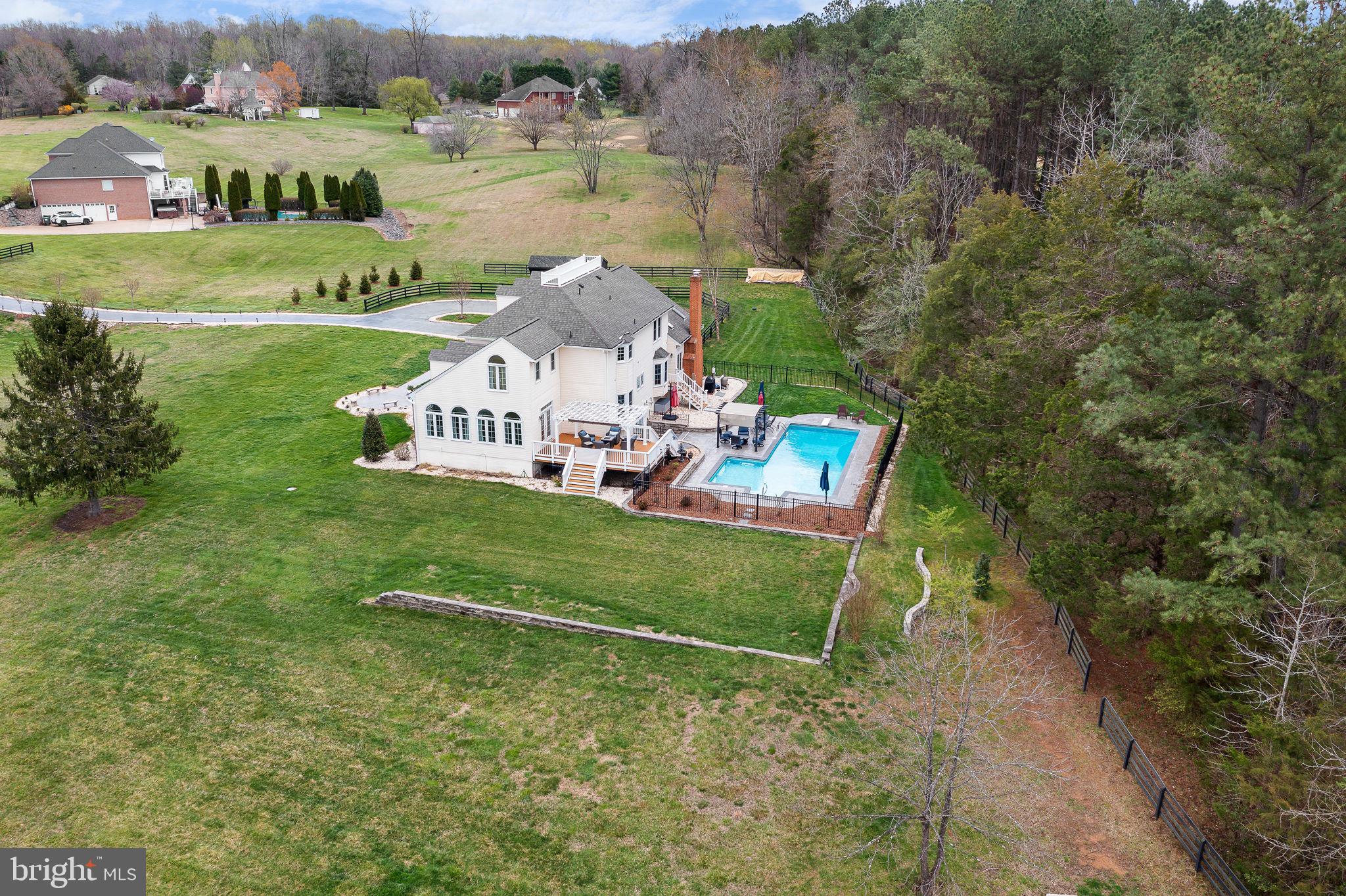 SEVEN LAKES - Residential