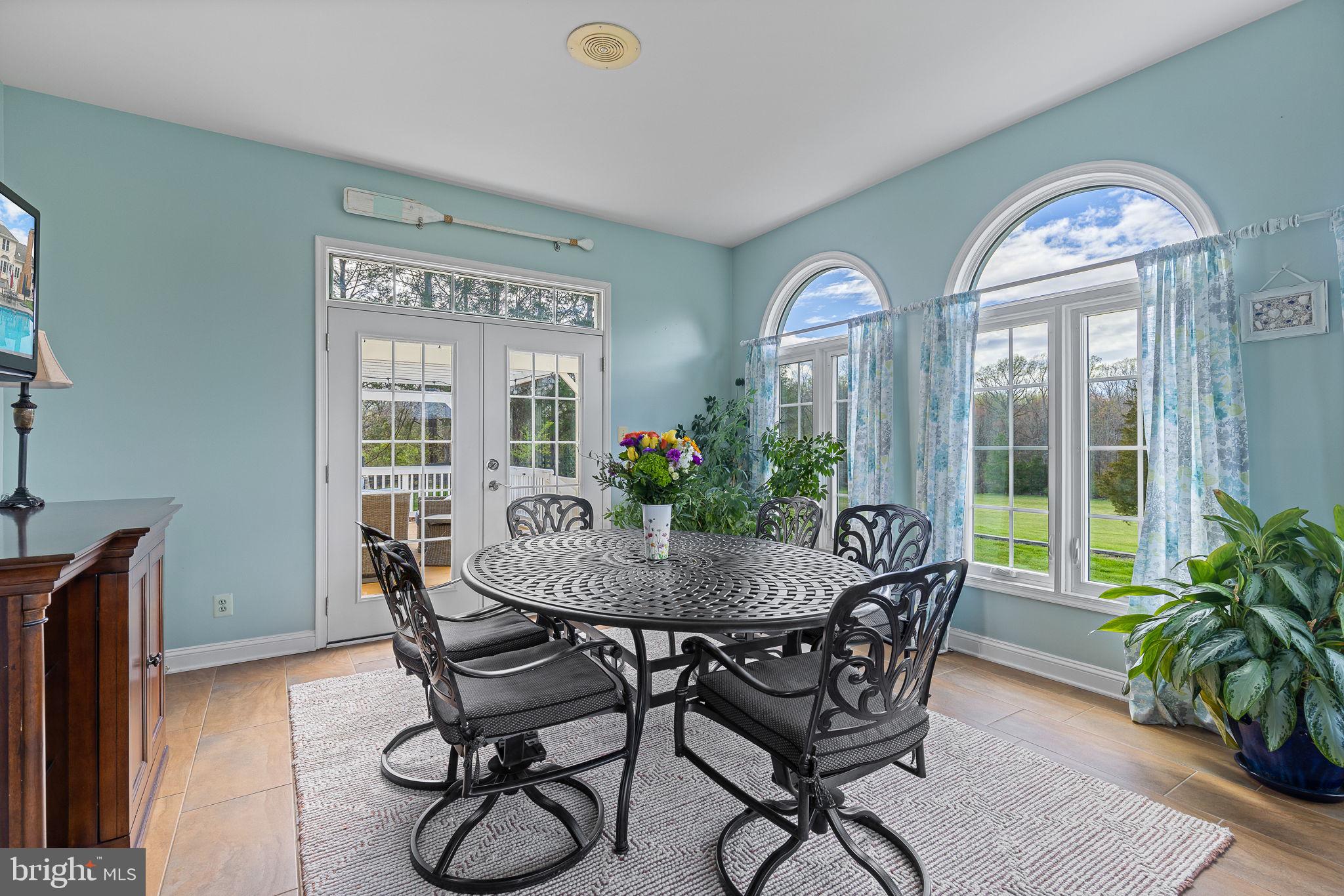 SEVEN LAKES - Residential