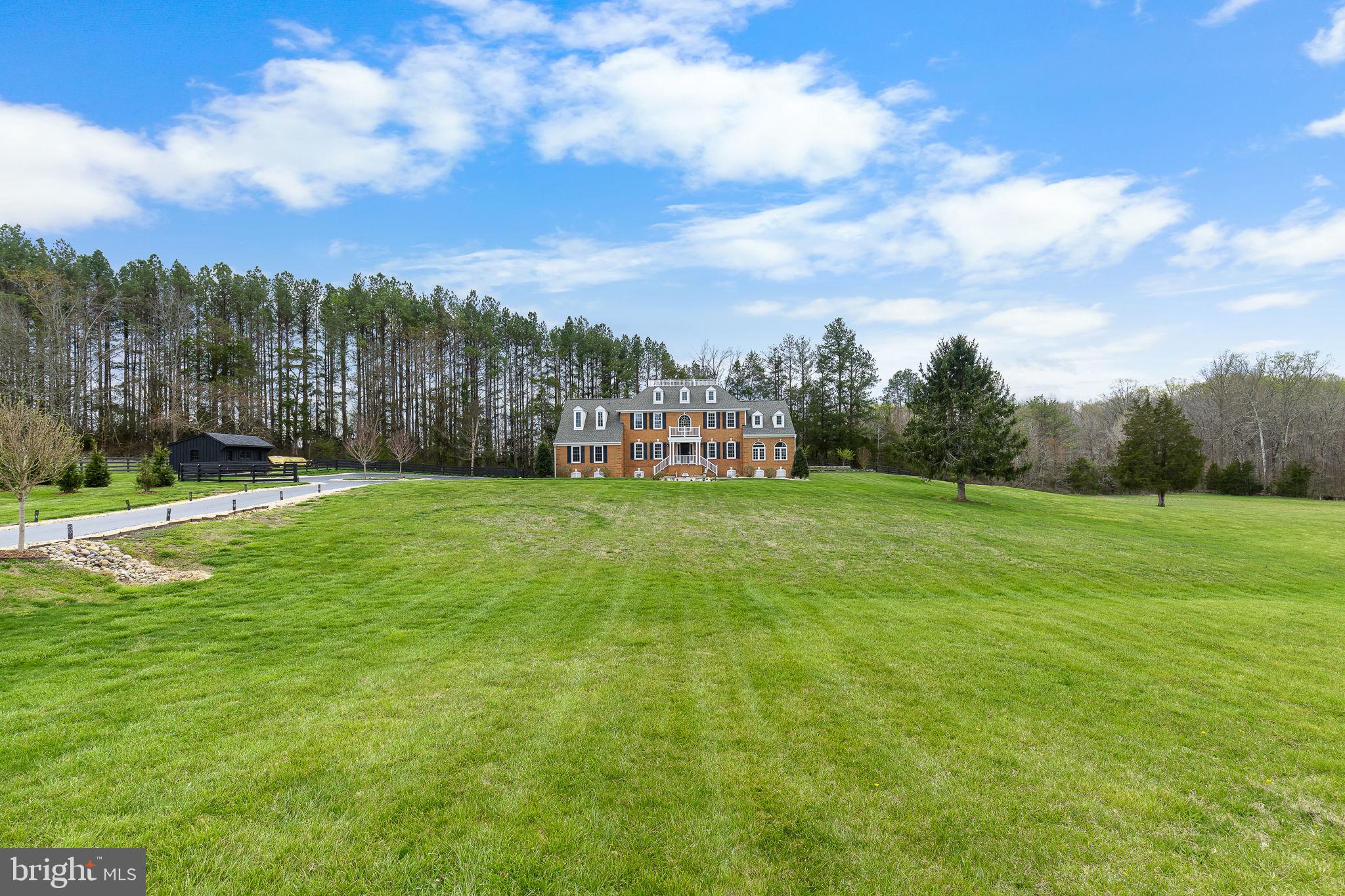 SEVEN LAKES - Residential