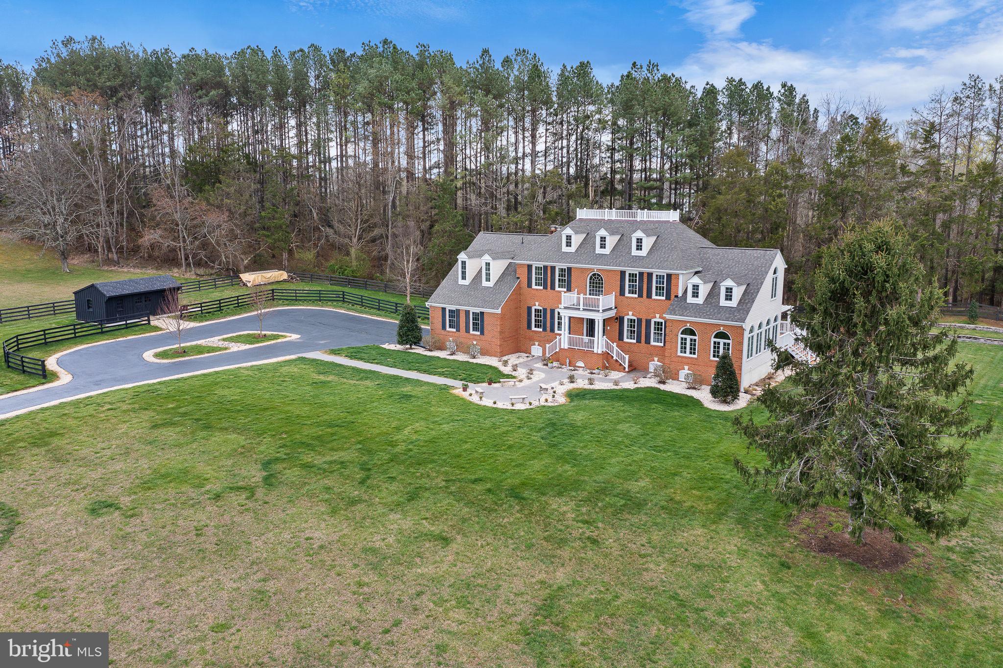 SEVEN LAKES - Residential