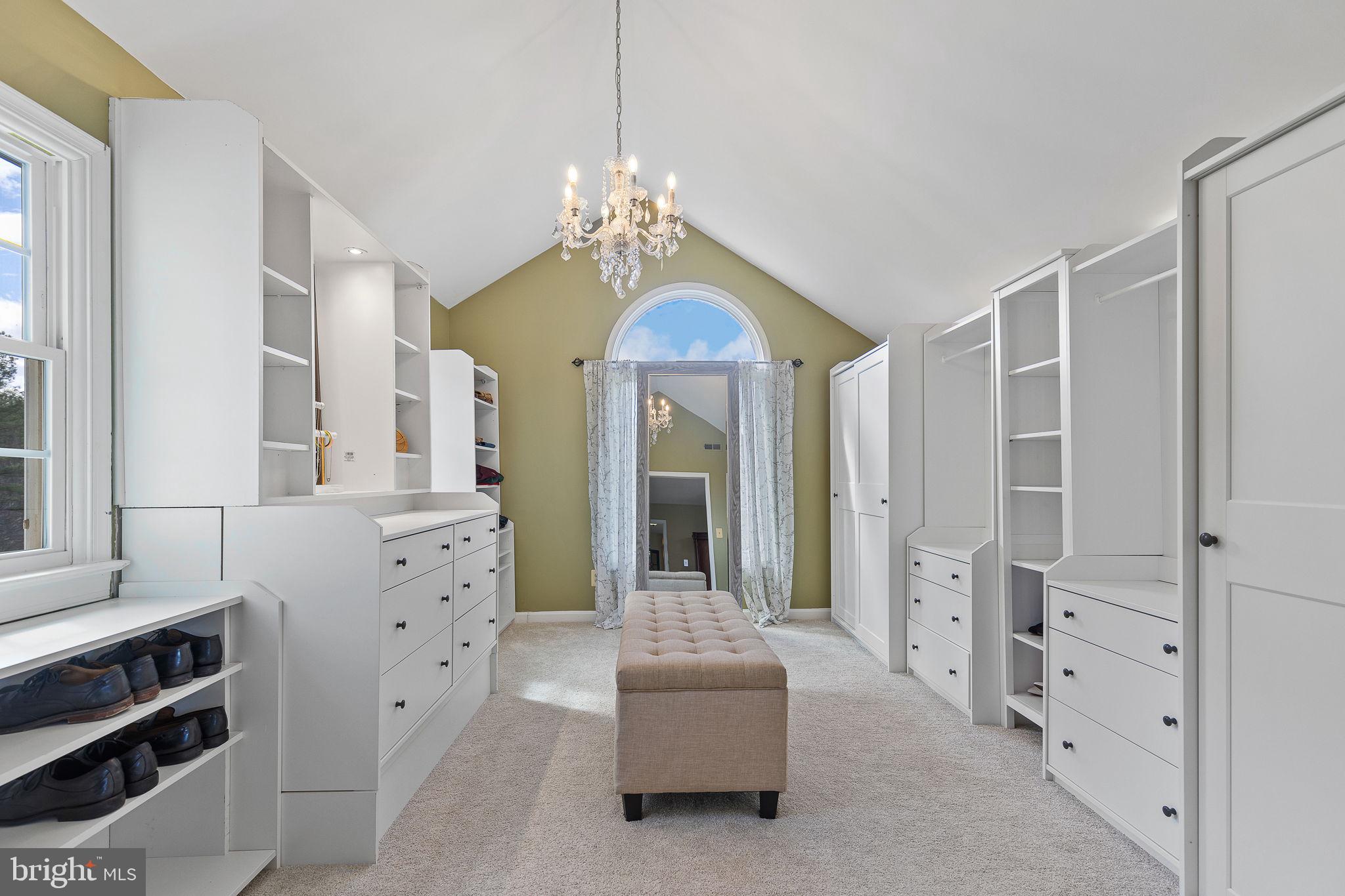 SEVEN LAKES - Residential