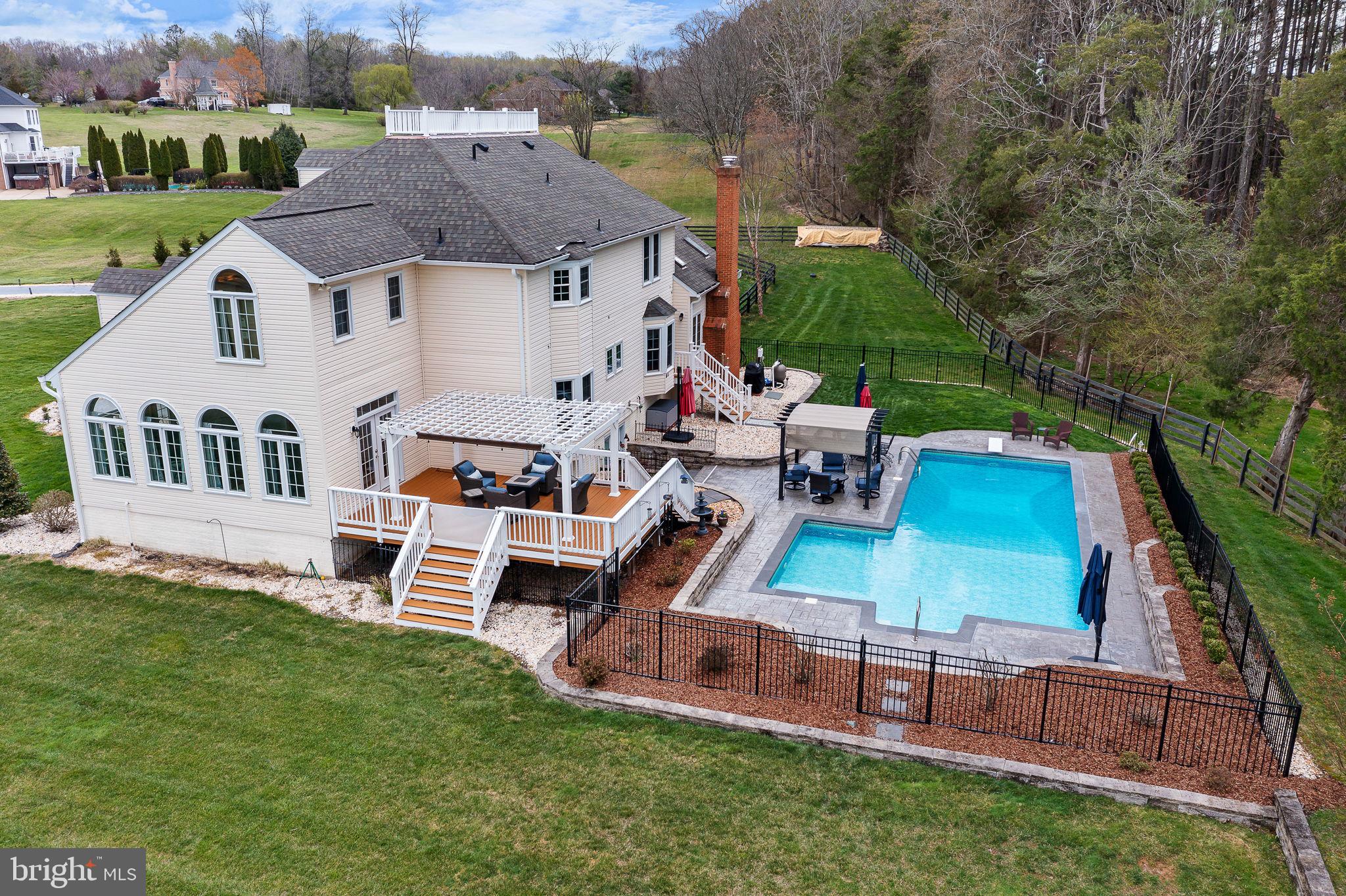 SEVEN LAKES - Residential