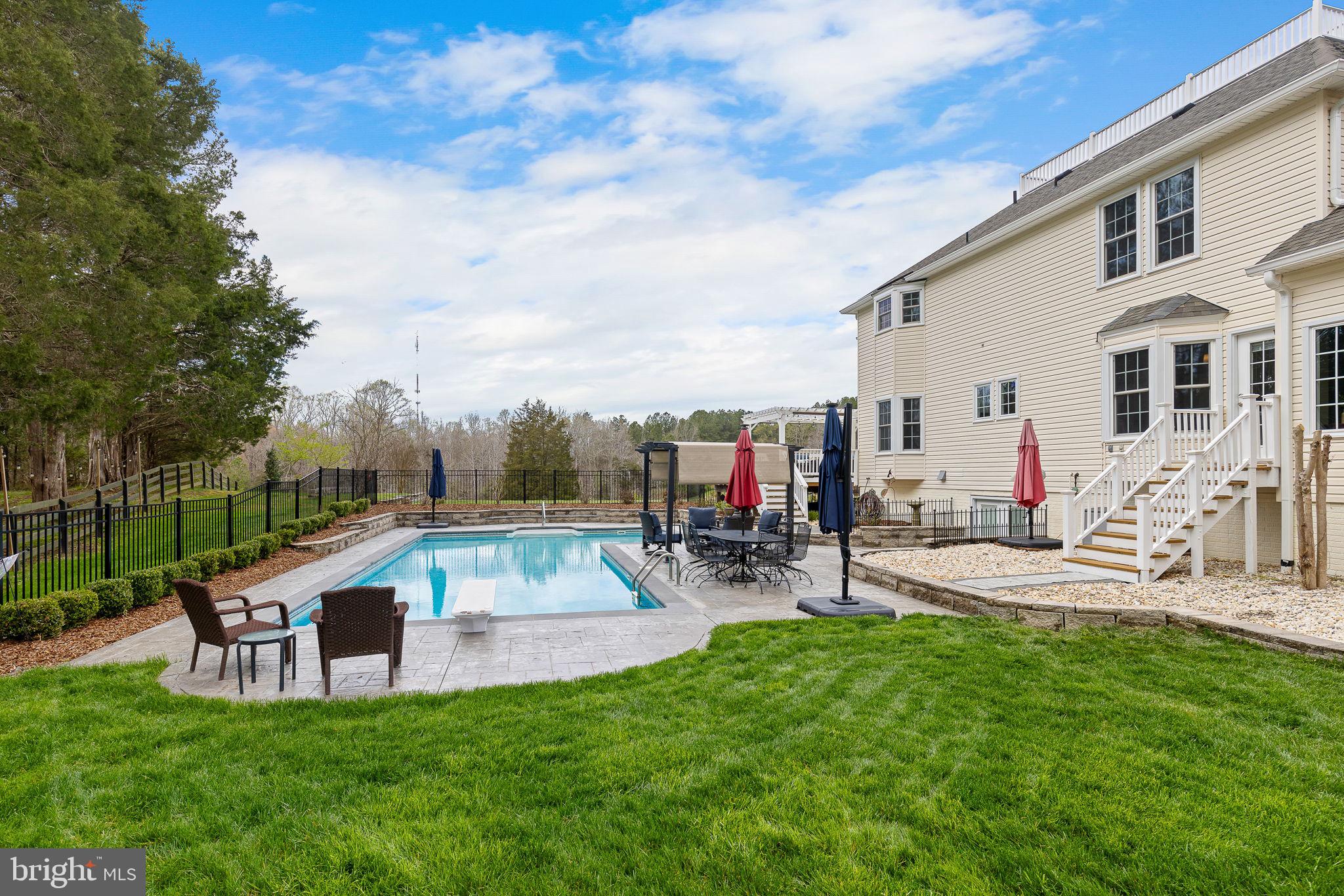 SEVEN LAKES - Residential