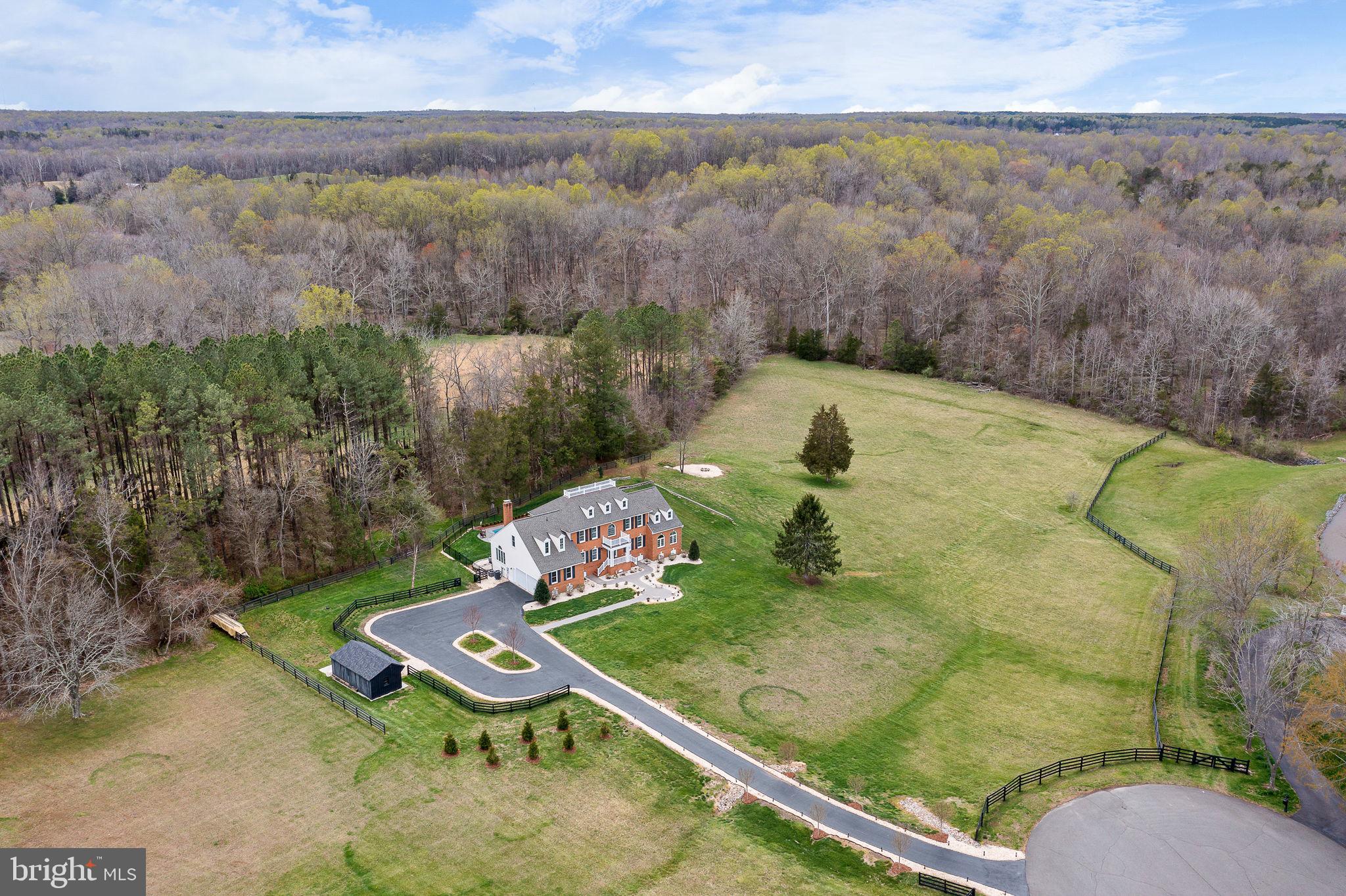 SEVEN LAKES - Residential