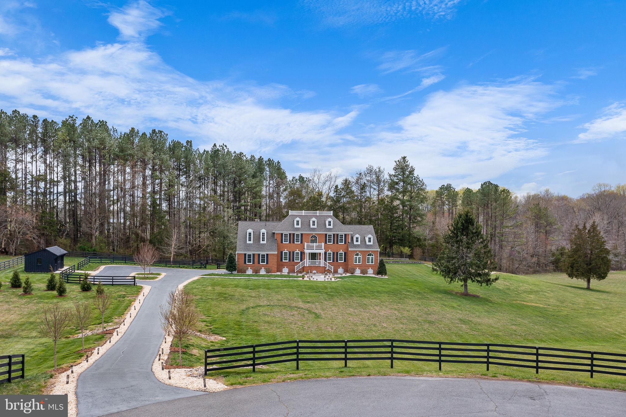 SEVEN LAKES - Residential