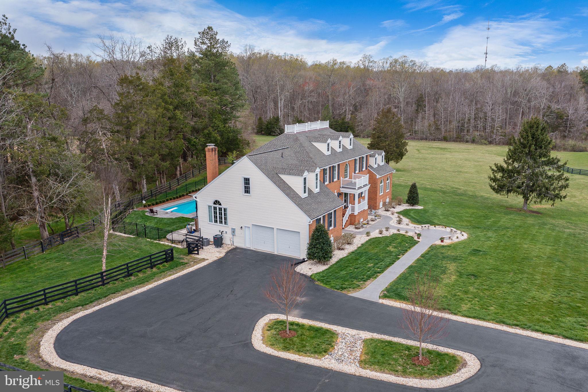 SEVEN LAKES - Residential