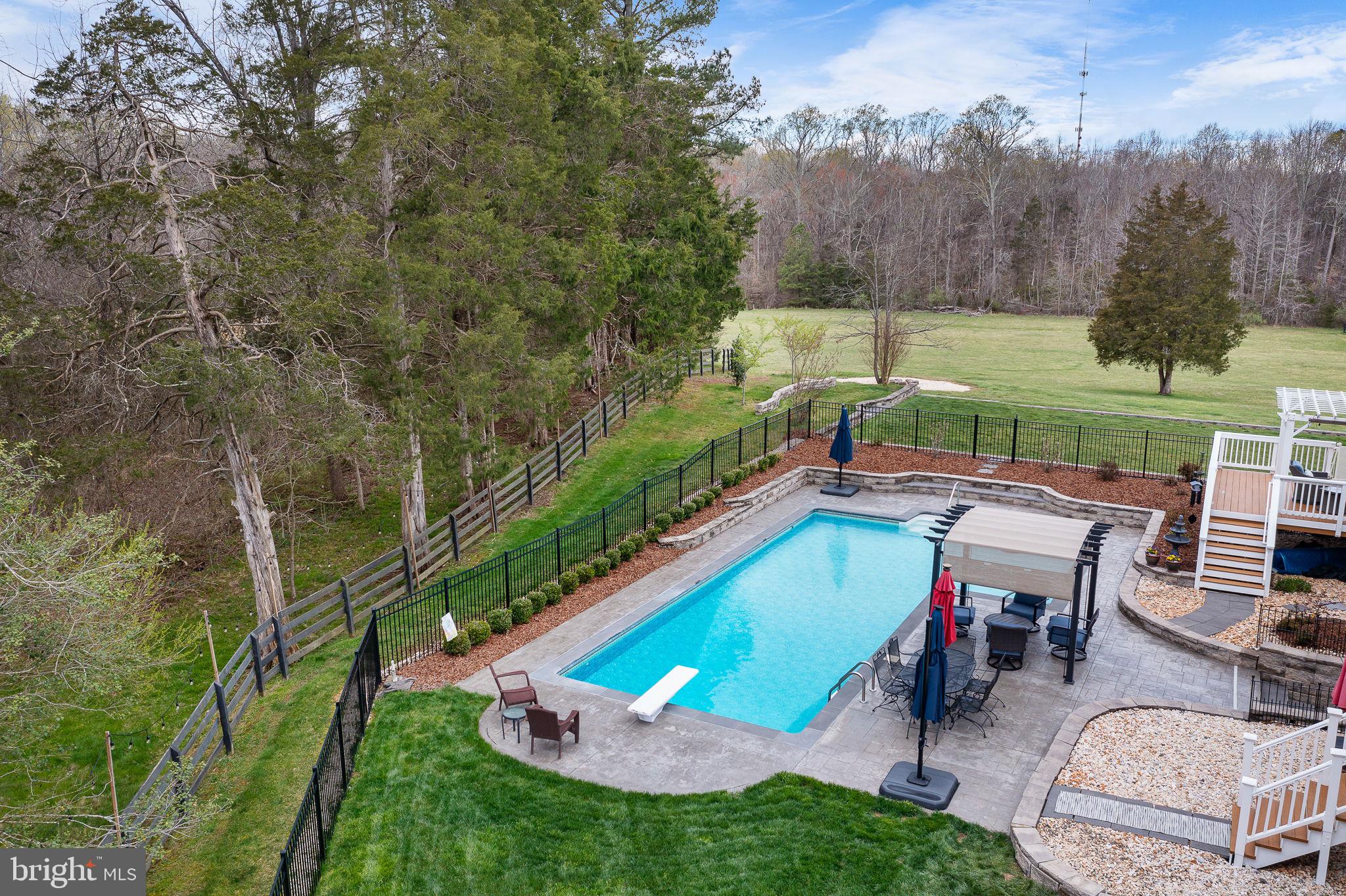 SEVEN LAKES - Residential