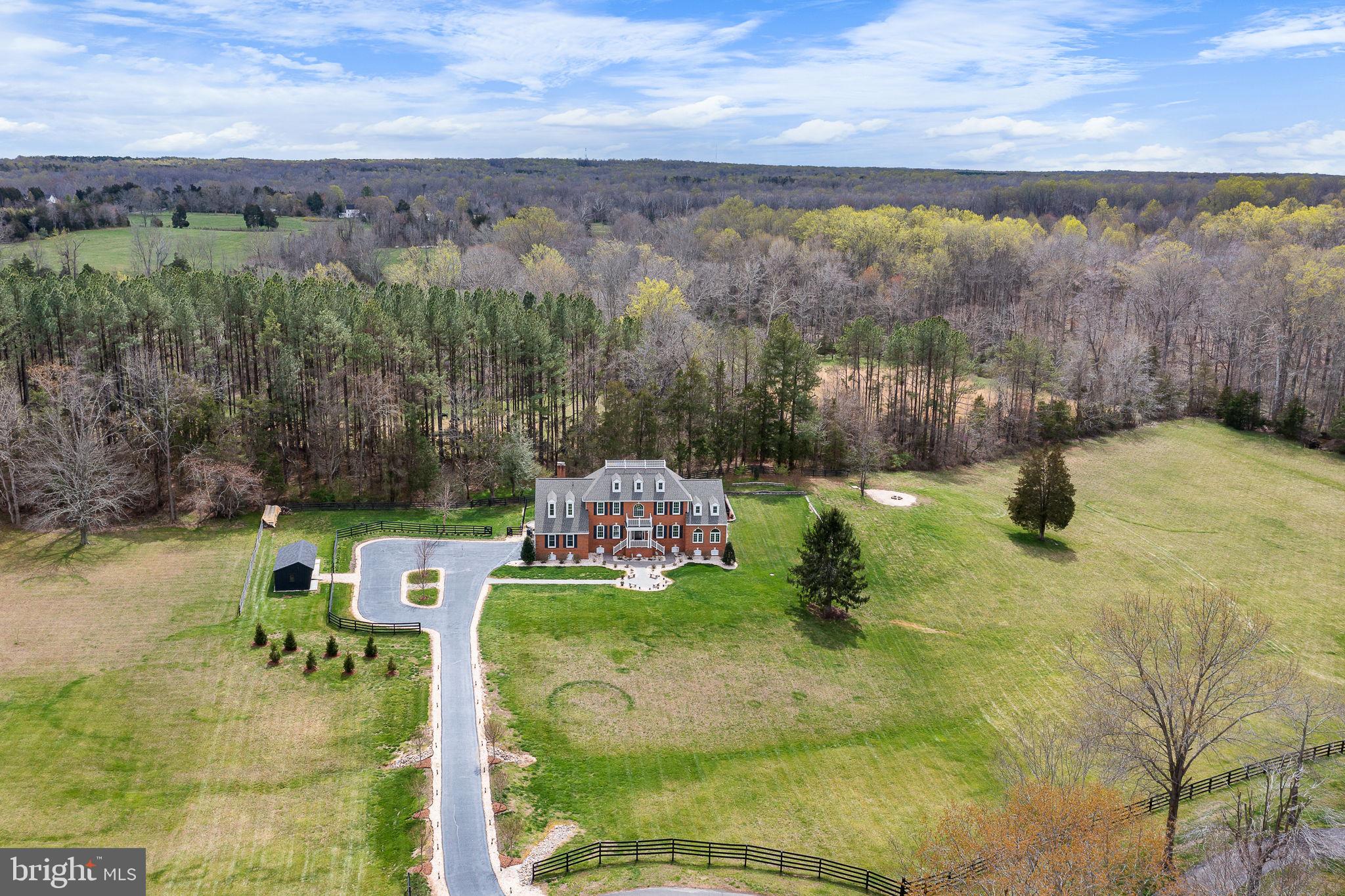 SEVEN LAKES - Residential