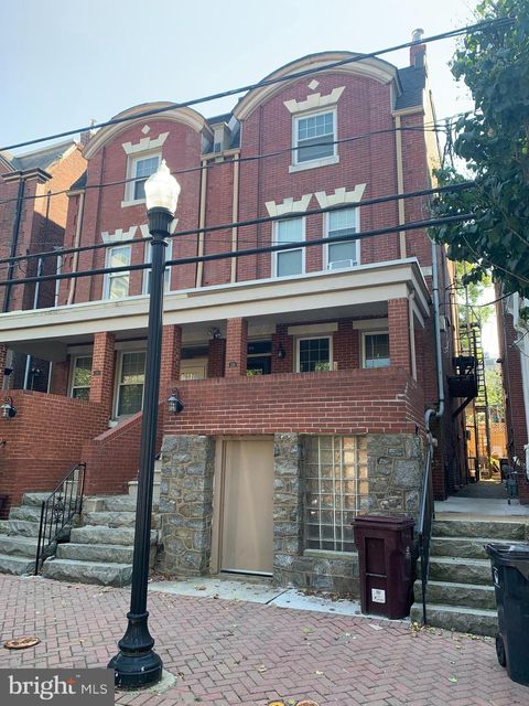 Condo For Rent - 218 W 14th Street #3<br/> WILMINGTON, DE 19801