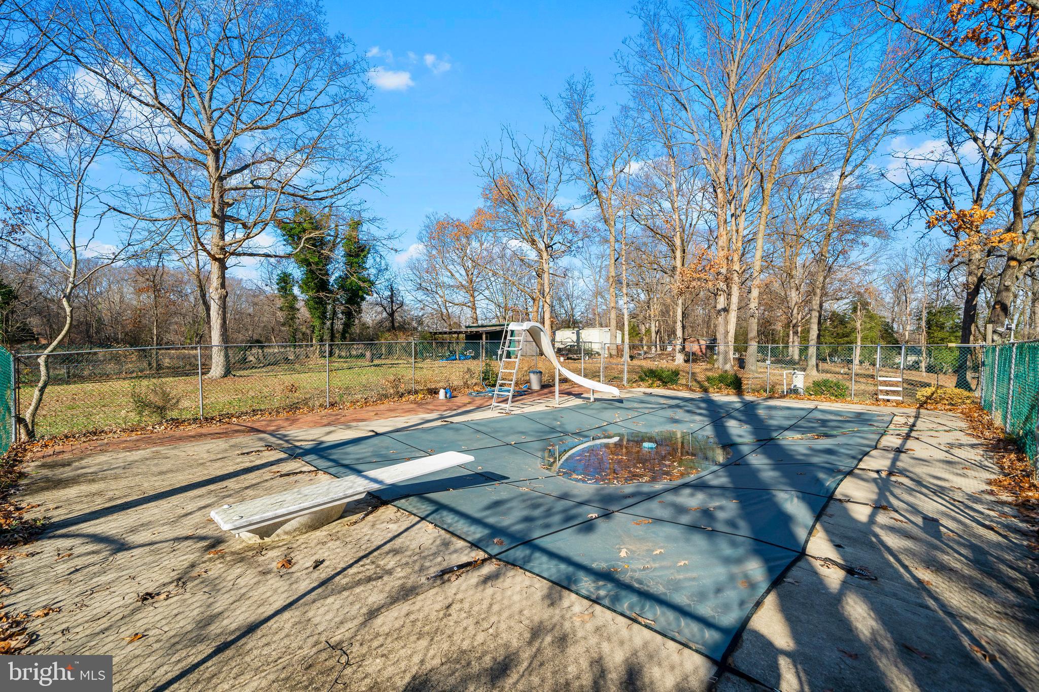 SINGING HILLS SUB - Residential