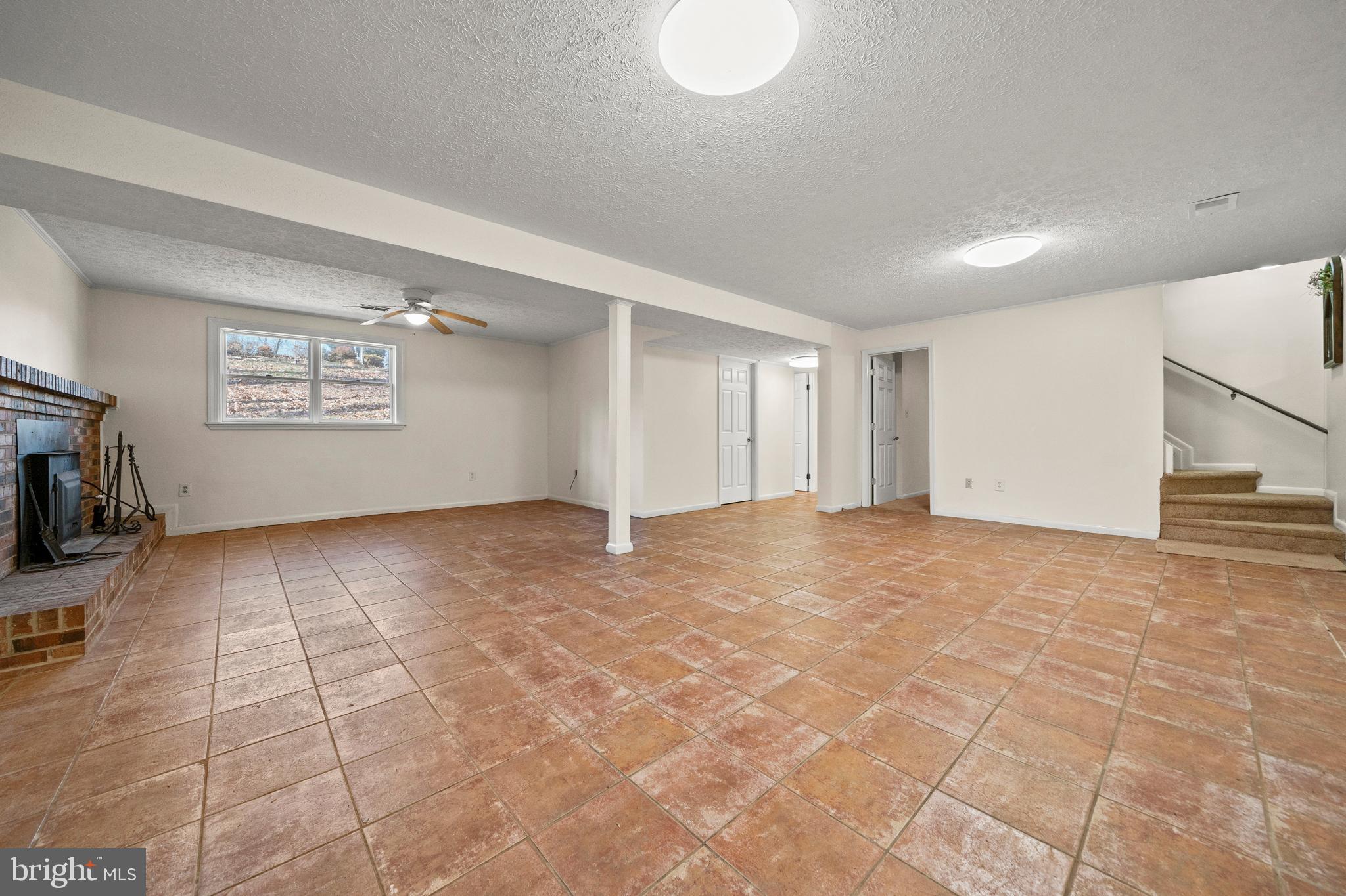 SINGING HILLS SUB - Residential