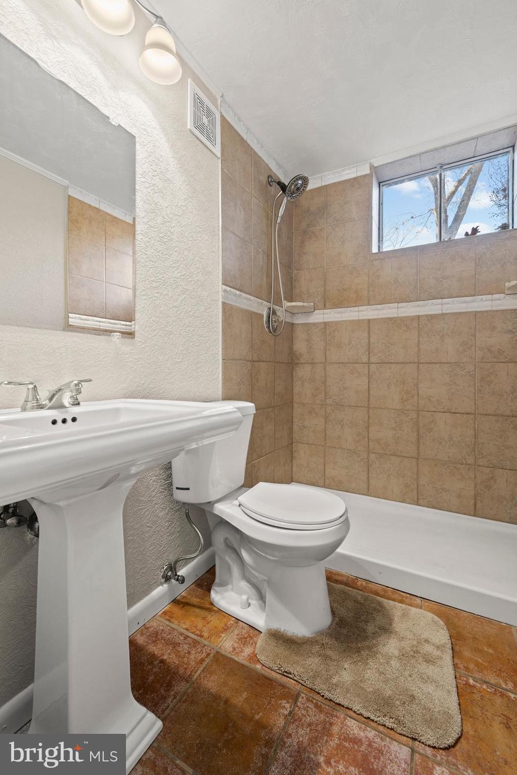 SINGING HILLS SUB - Residential