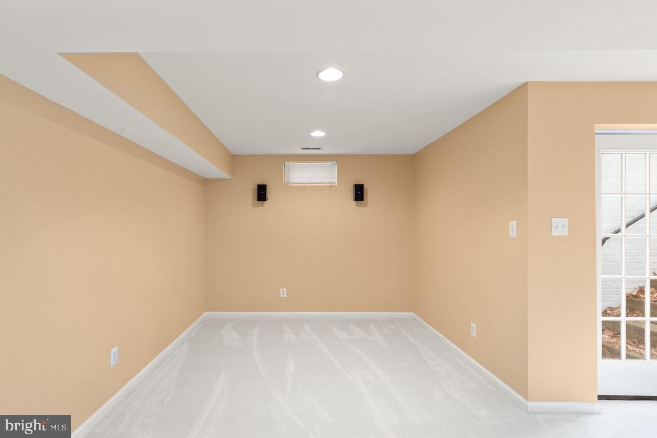 VINEYARD OAK - Residential