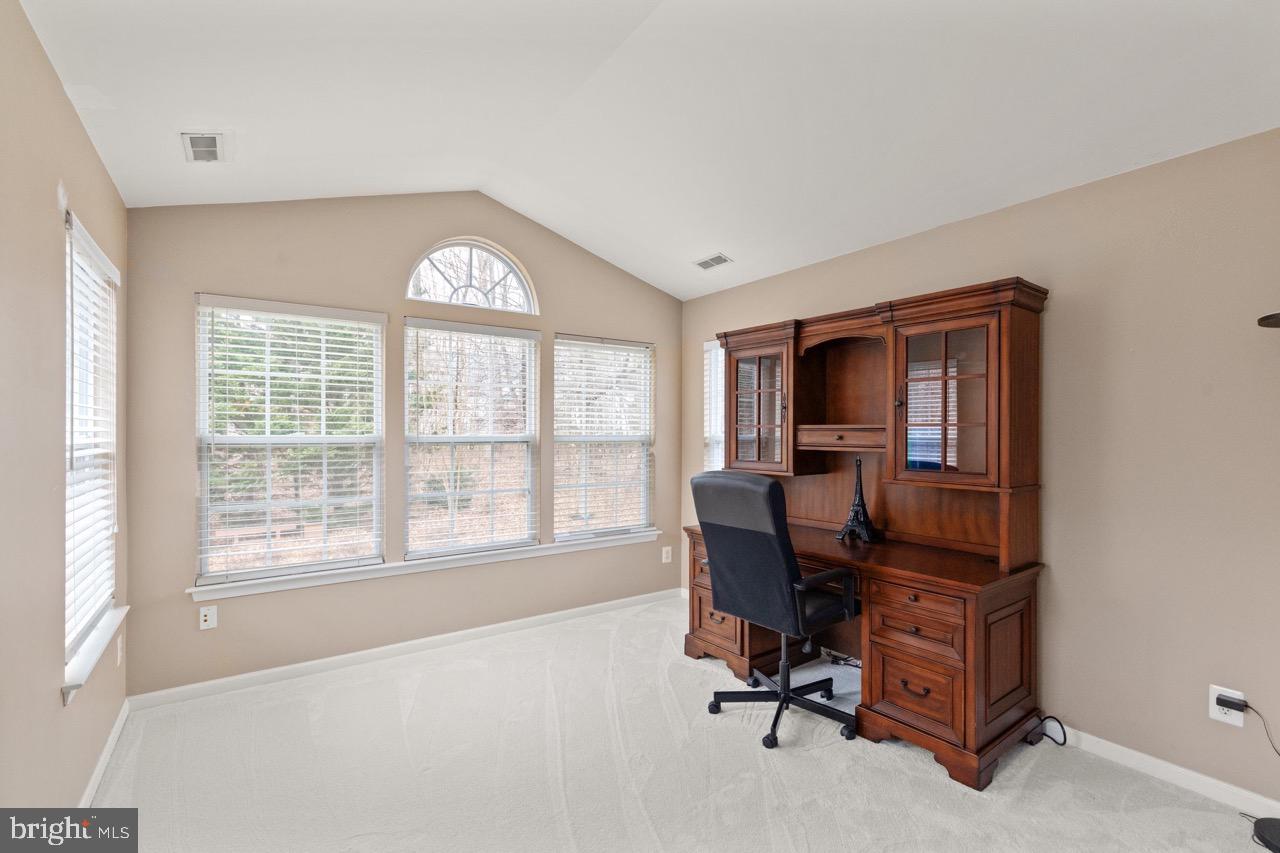 VINEYARD OAK - Residential