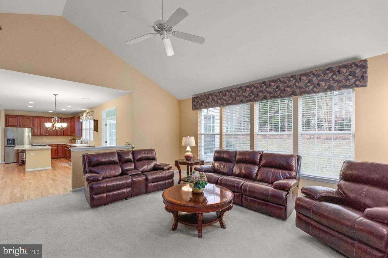 VINEYARD OAK - Residential