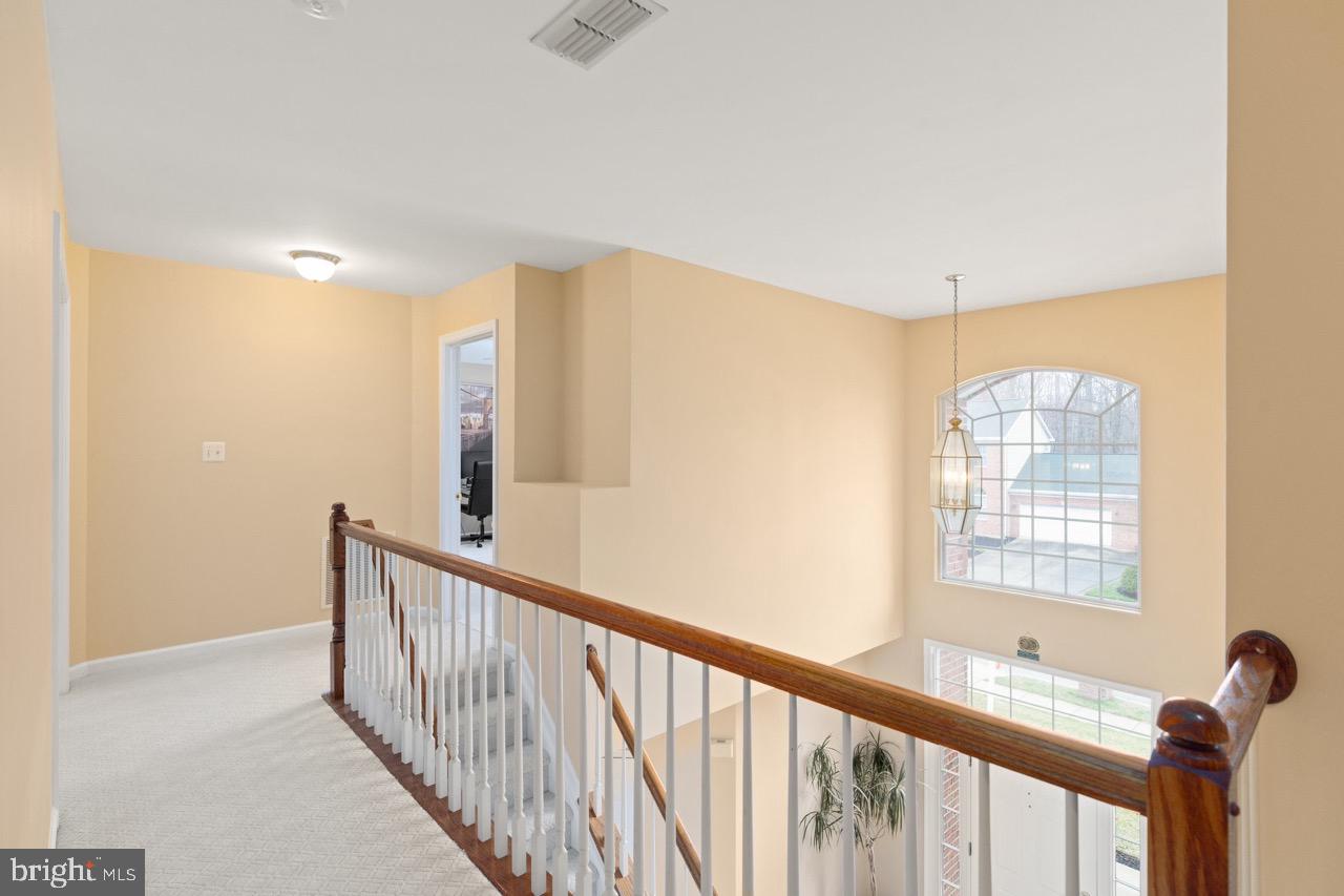 VINEYARD OAK - Residential