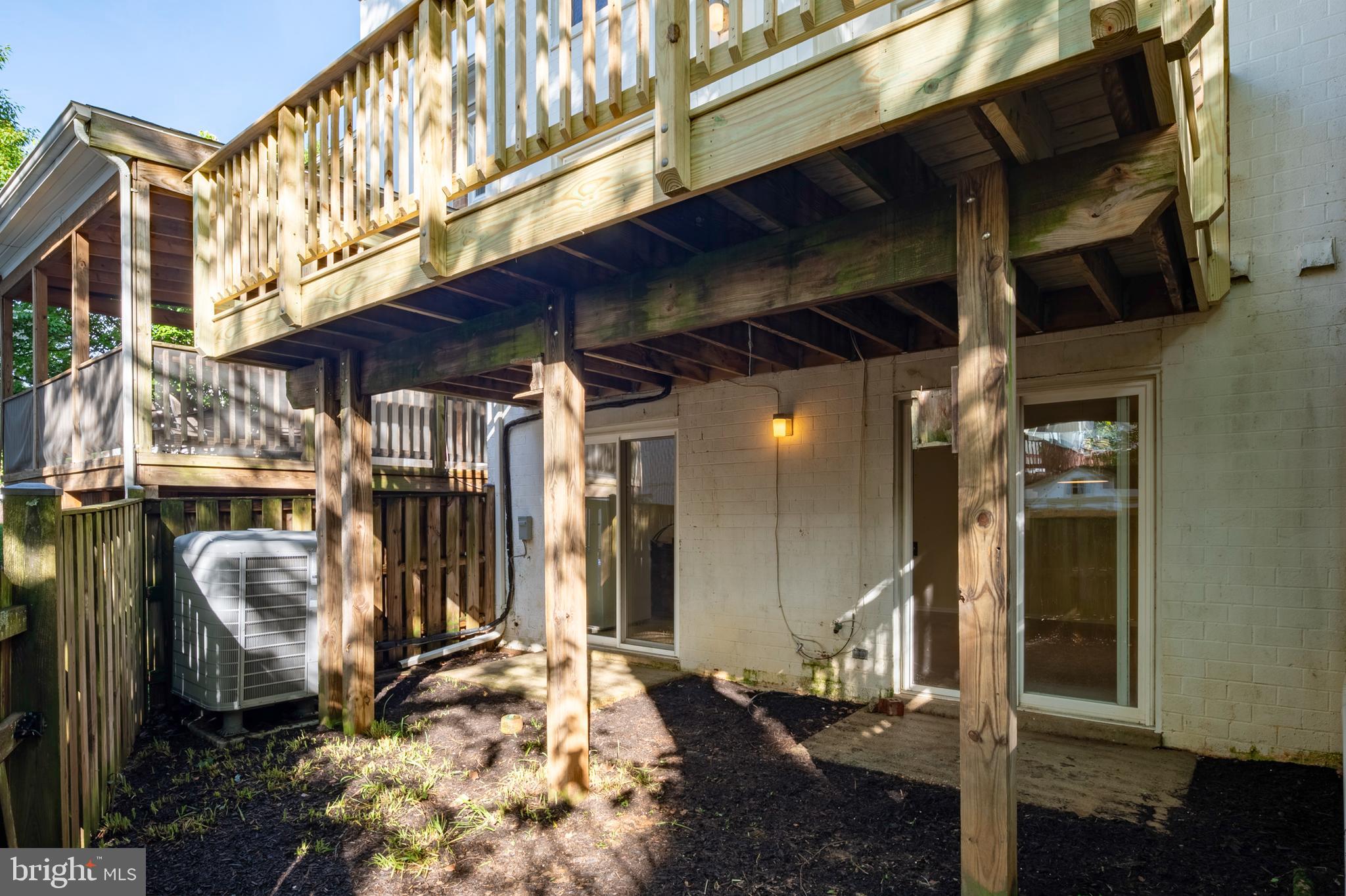 VILLAGE OF OWEN BROWN - Residential