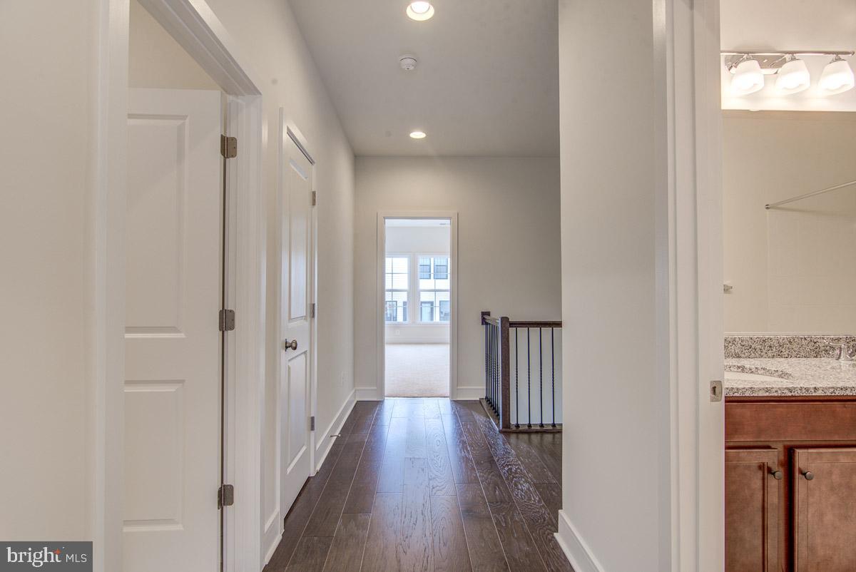 PROSPERITY PLAINS - Residential Lease