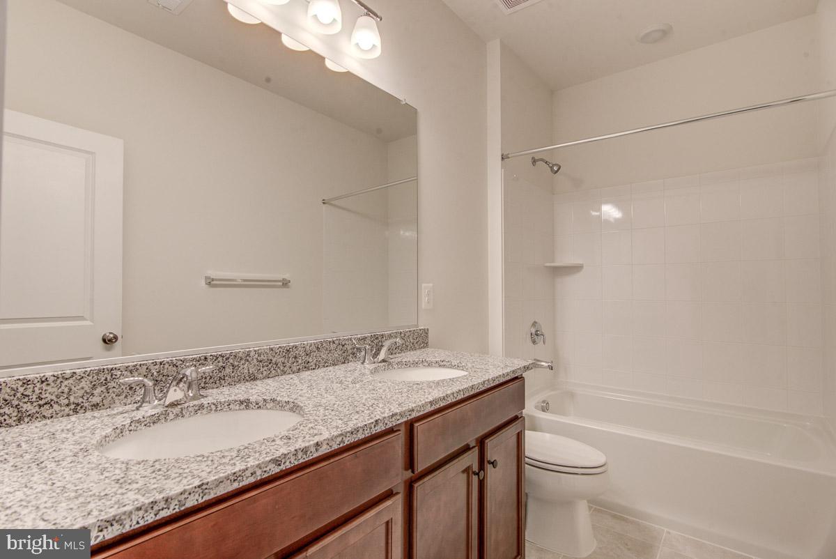 PROSPERITY PLAINS - Residential Lease