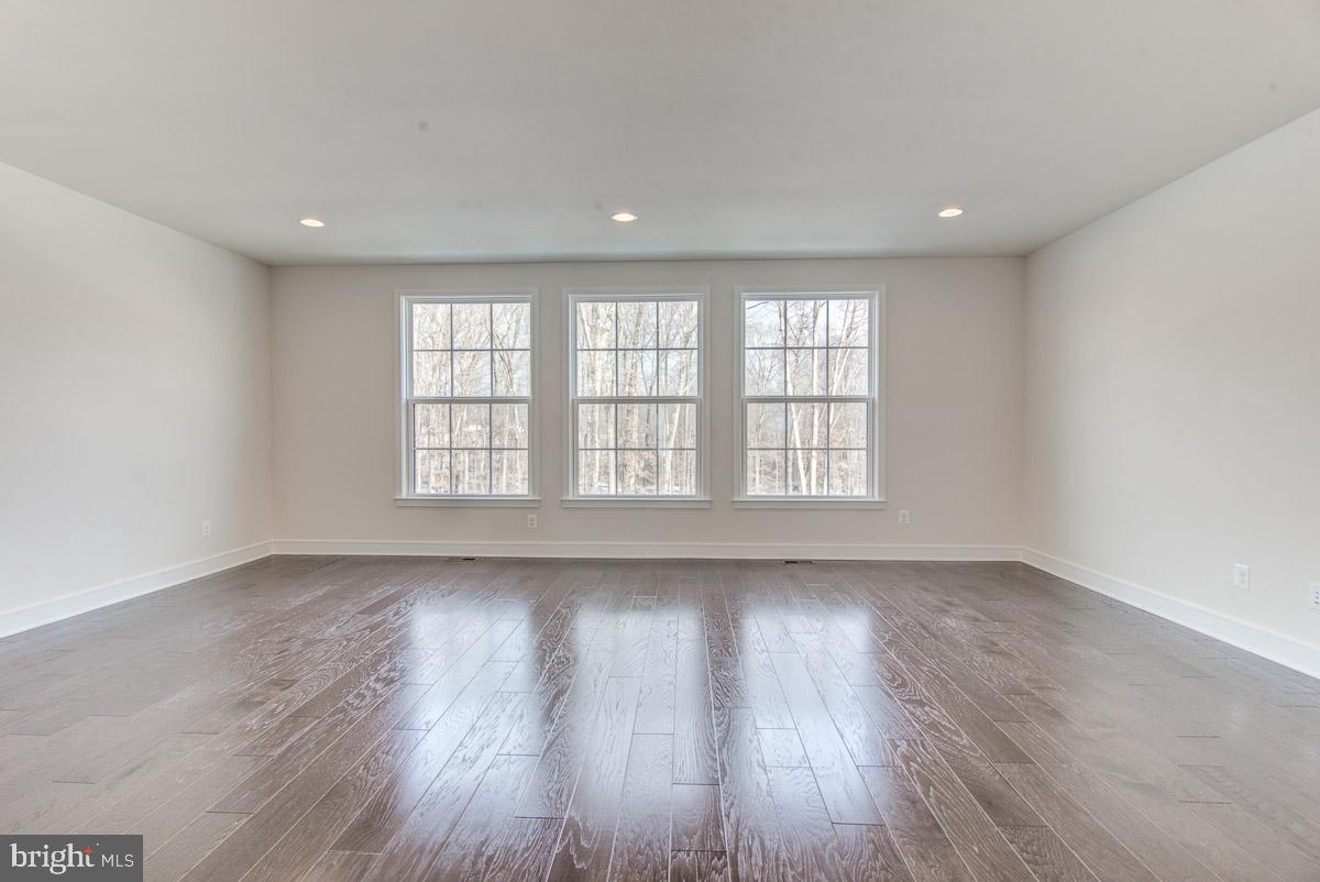 PROSPERITY PLAINS - Residential Lease