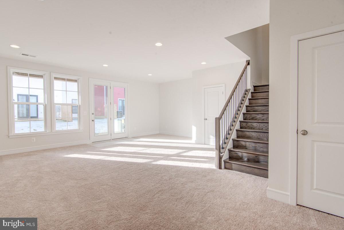 PROSPERITY PLAINS - Residential Lease