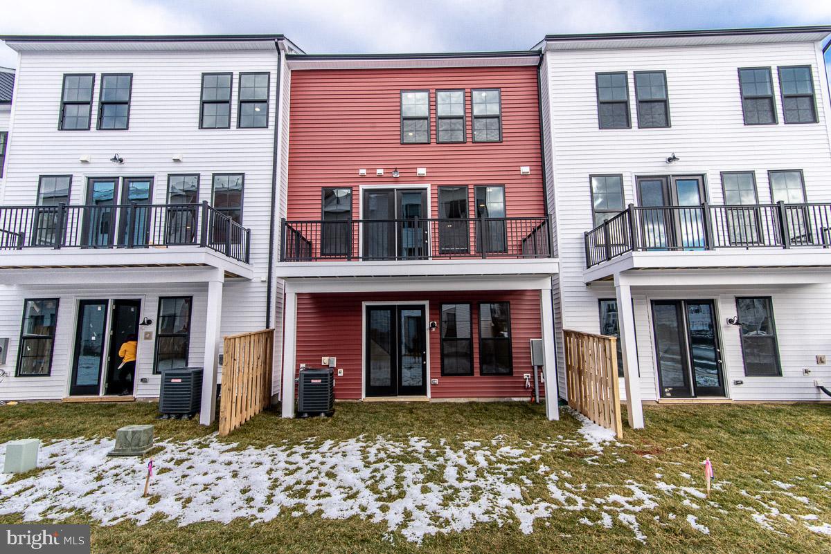 PROSPERITY PLAINS - Residential Lease